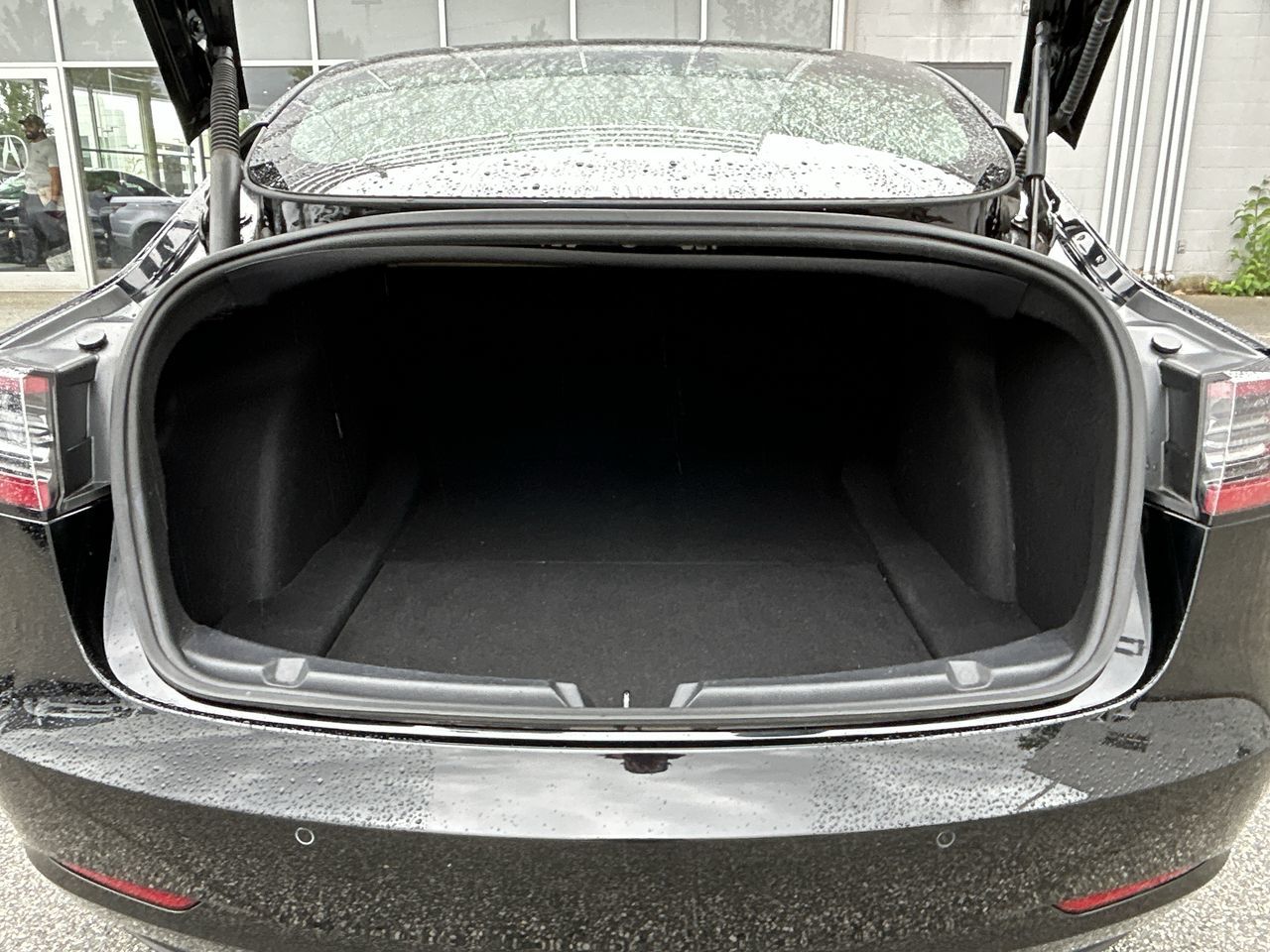 2022 Tesla MODEL 3 in North Vancouver, British Columbia