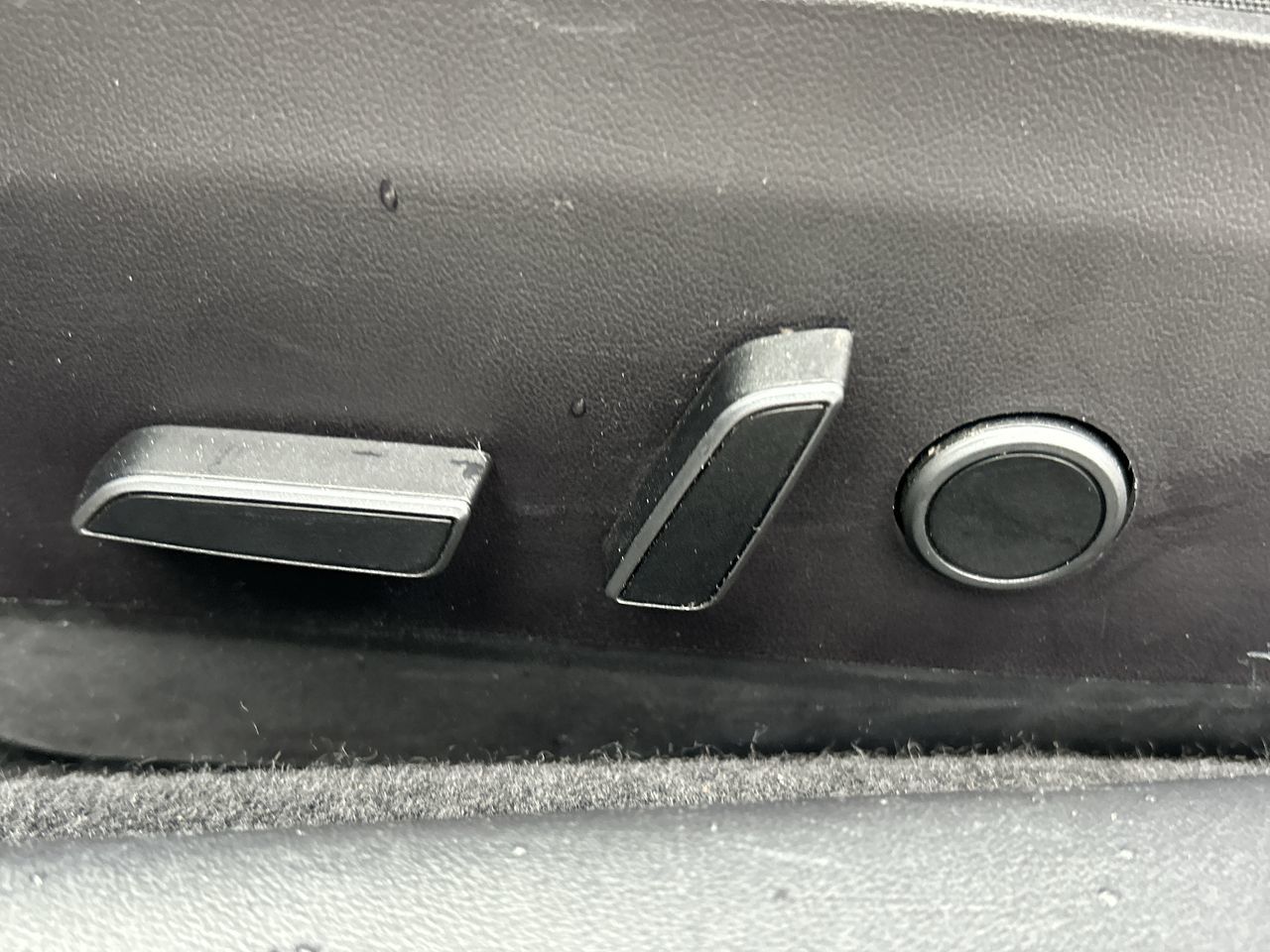 2022 Tesla MODEL 3 in North Vancouver, British Columbia