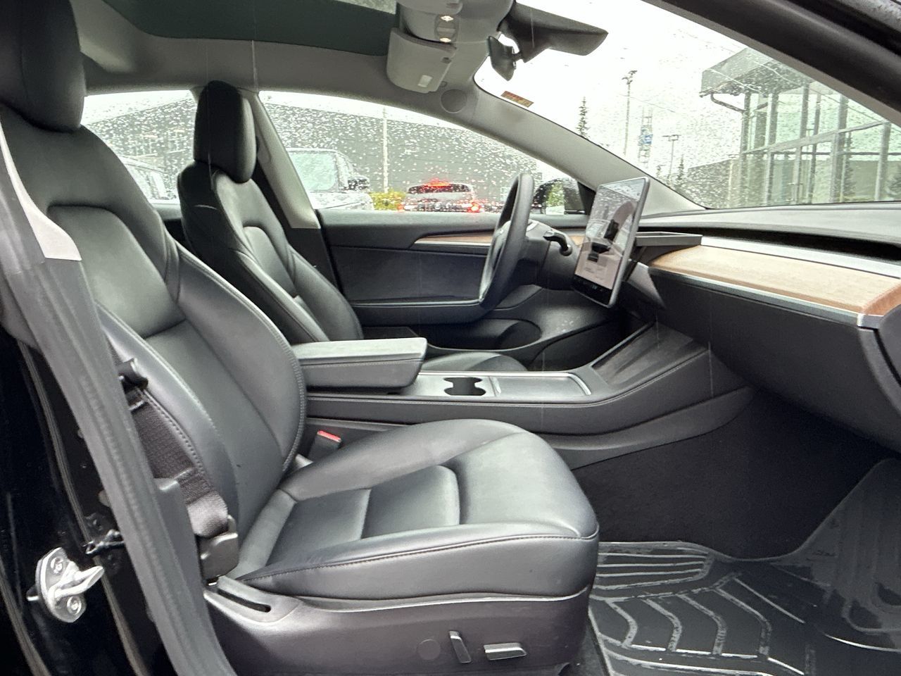 2022 Tesla MODEL 3 in North Vancouver, British Columbia