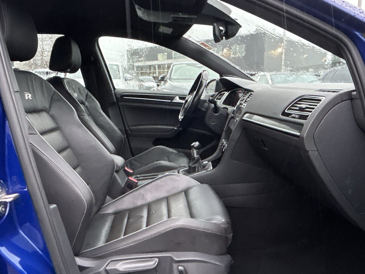 2019 Volkswagen Golf R in North Vancouver, British Columbia