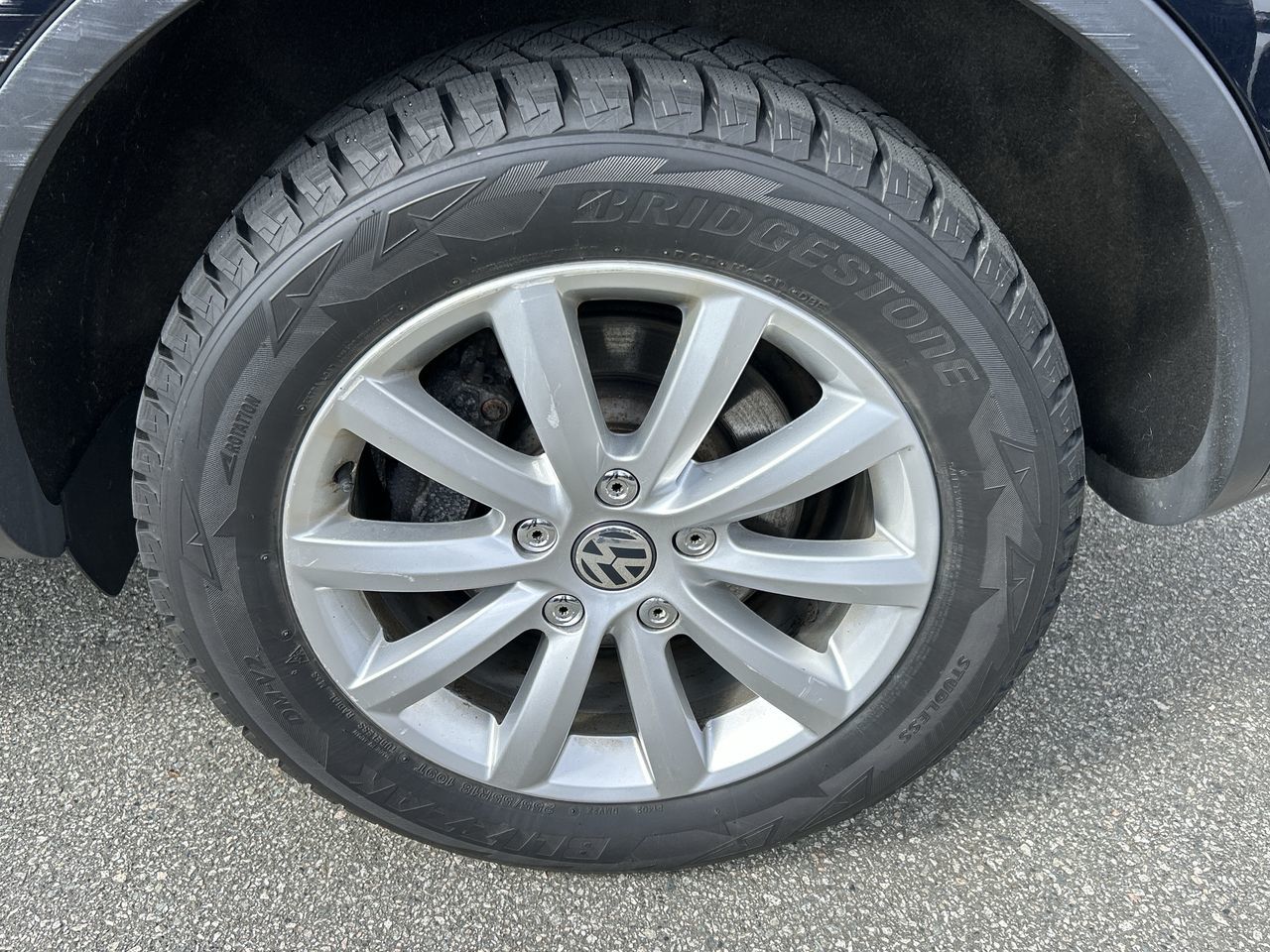 2017 Volkswagen Touareg in North Vancouver, British Columbia