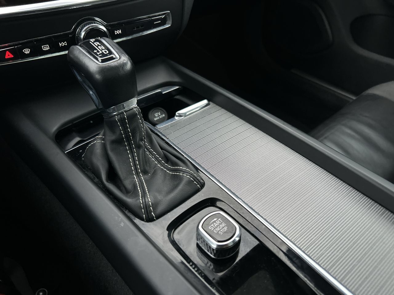 2022 Volvo V60 in North Vancouver, British Columbia