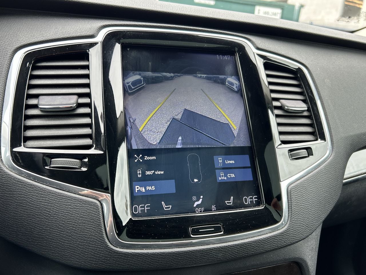 2018 Volvo XC90 in North Vancouver, British Columbia