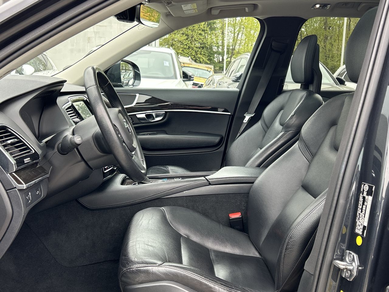 2018 Volvo XC90 in North Vancouver, British Columbia