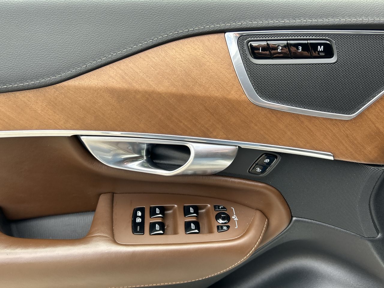 2019 Volvo XC90 in North Vancouver, British Columbia