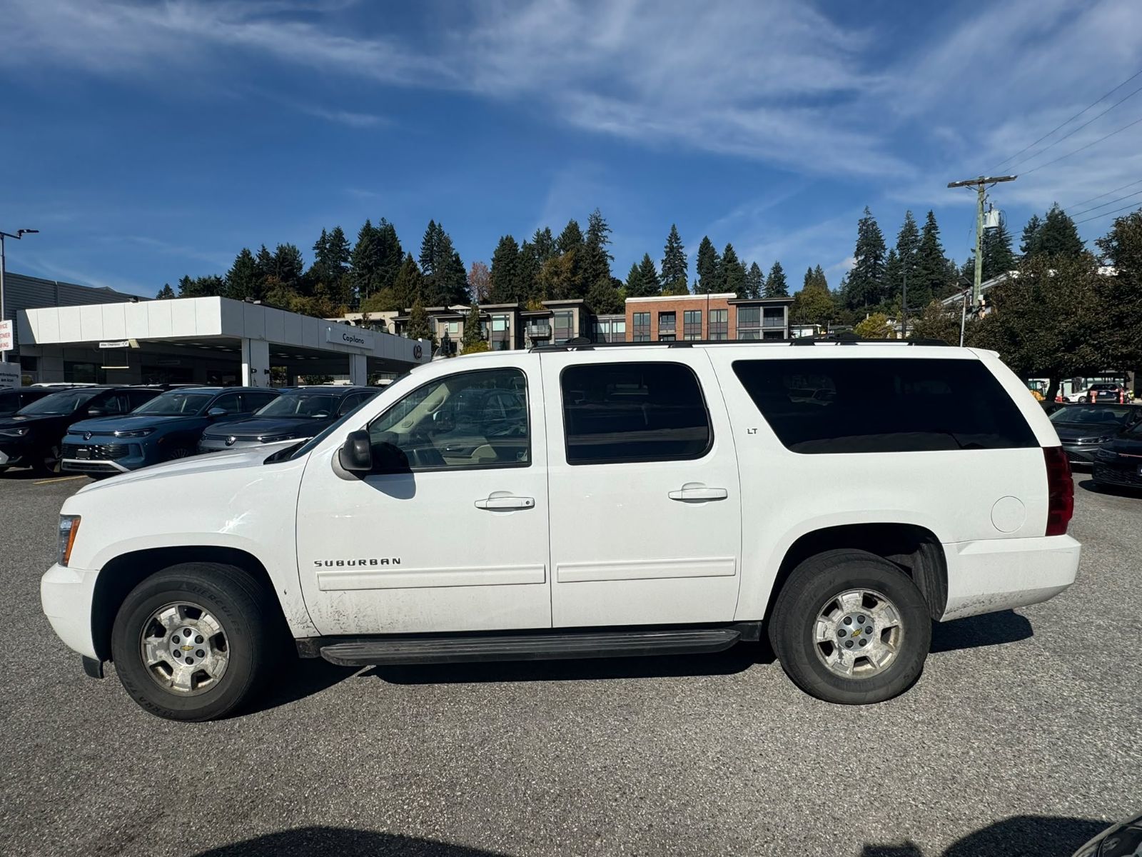 Photo 2011 Chevrolet Suburban LT #6