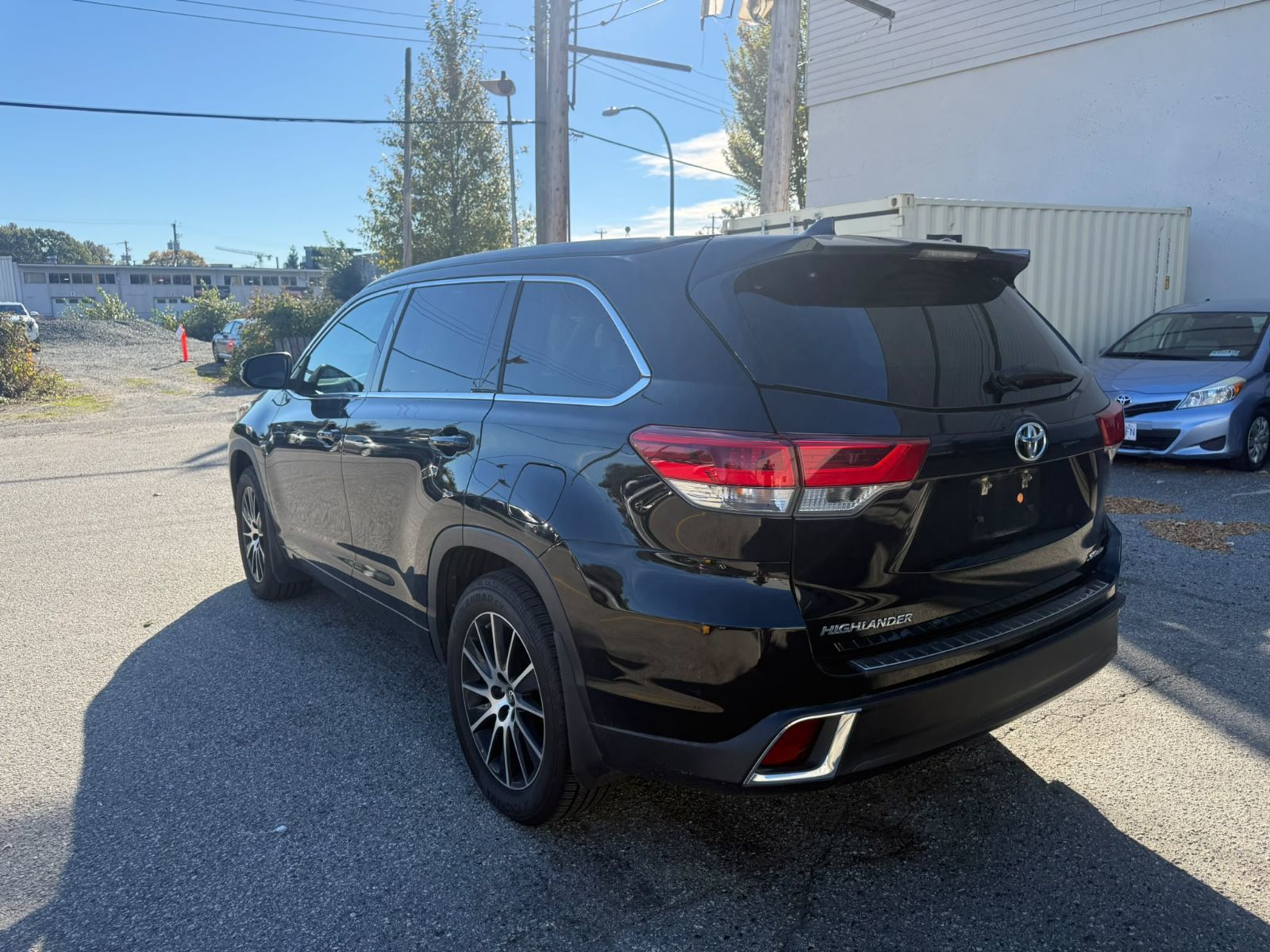 Photo 2018 Toyota Highlander XLE | SE AWD #4