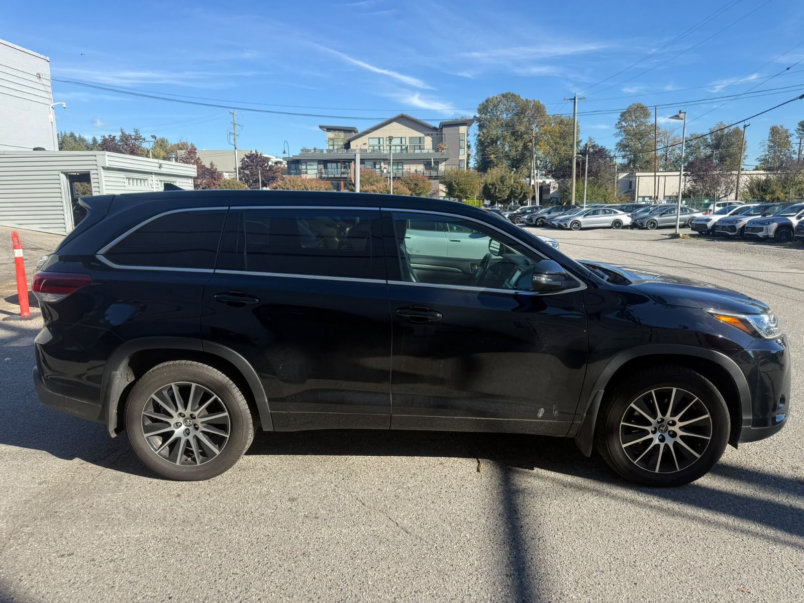 Photo 2018 Toyota Highlander XLE | SE AWD #7