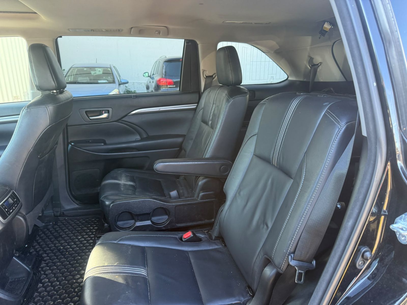 Photo 2018 Toyota Highlander XLE | SE AWD #8