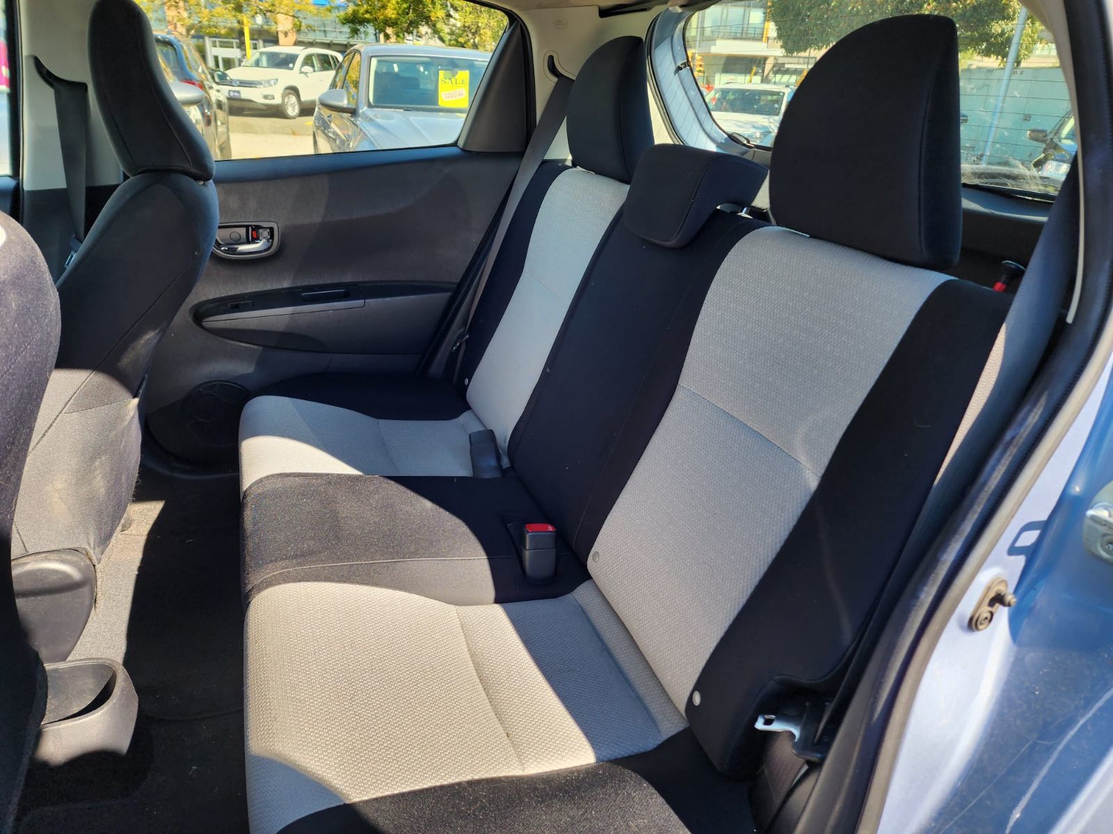Photo 2012 Toyota Yaris #3