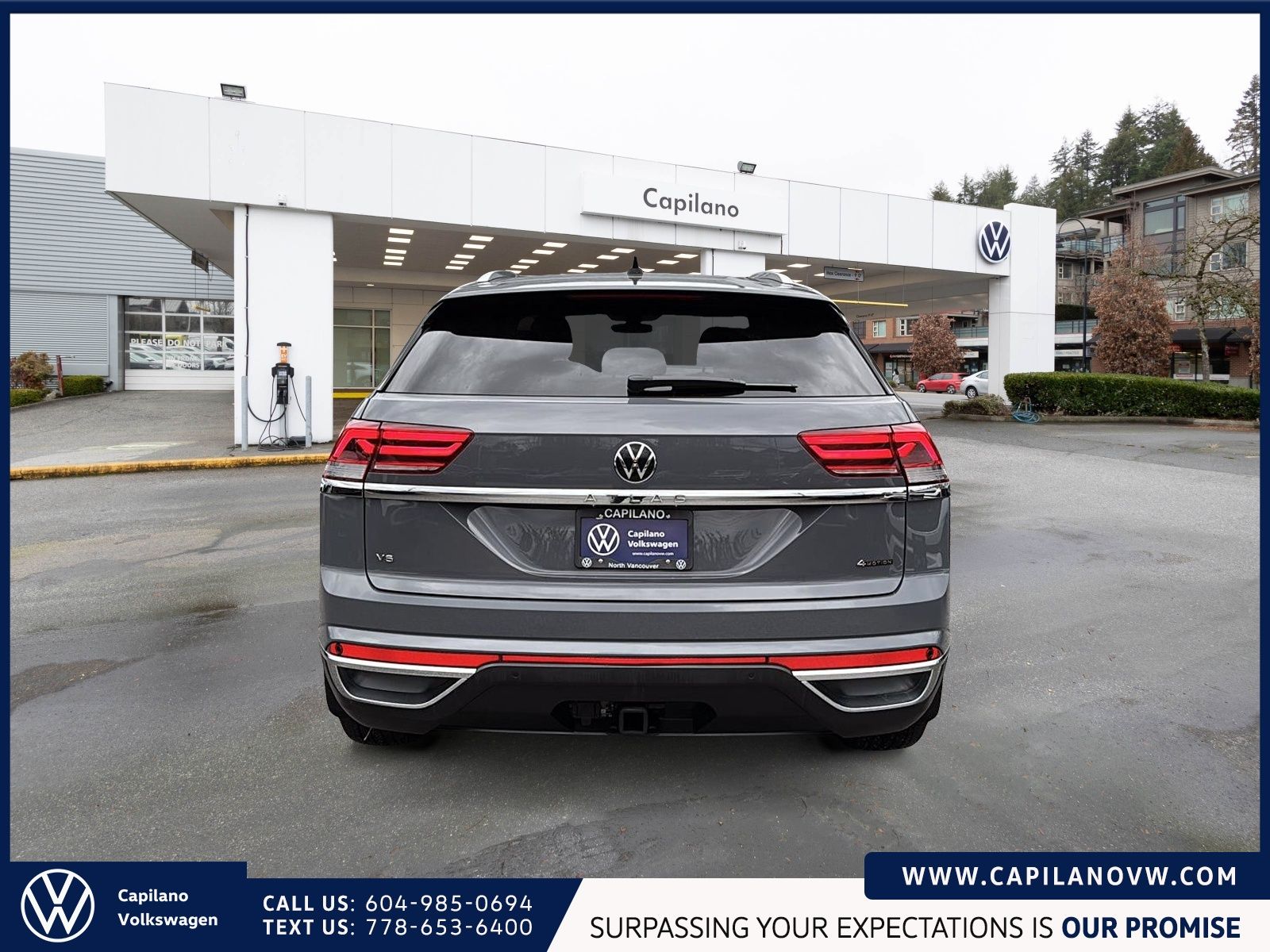 2023 Volkswagen Atlas Cross Sport Highline 3.6L 4MOTION Just Arrived! Local, One Owner, No Accidents