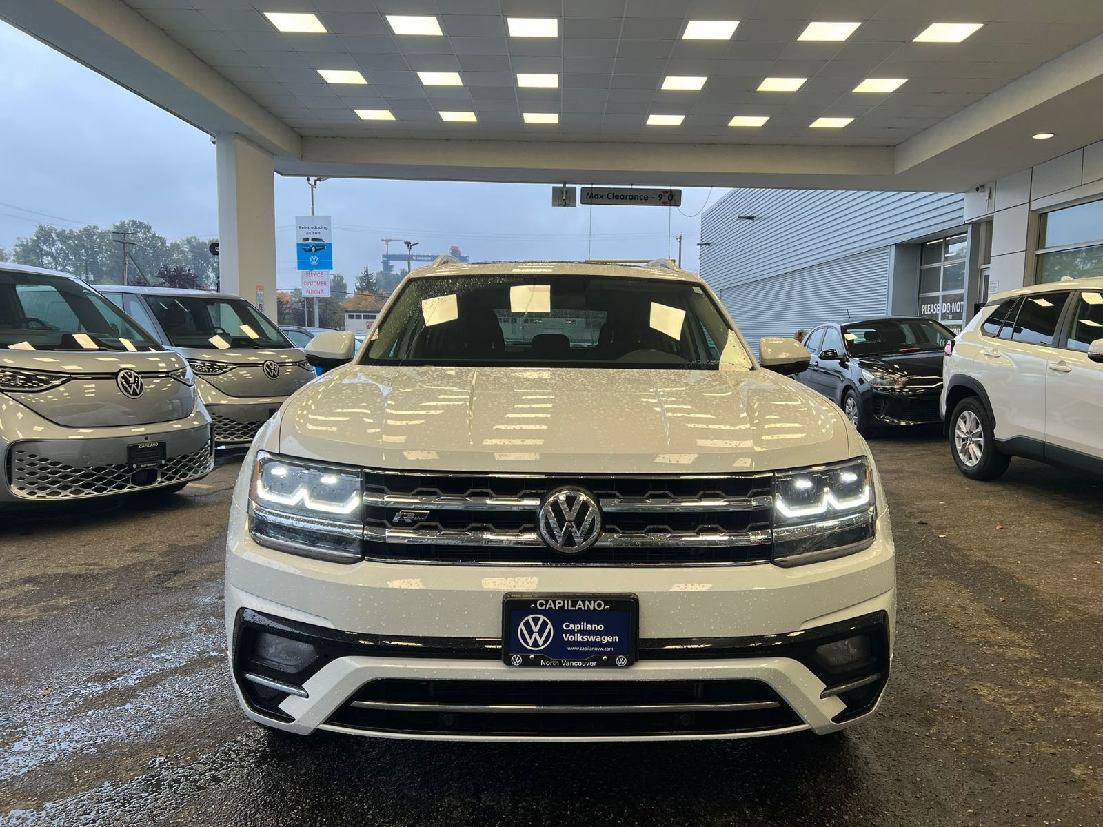 2019 Volkswagen Atlas Highline 3.6L 4MOTION | R Line Package | 3rd Row Just Arrived! Local Vehicle, Well Equipped