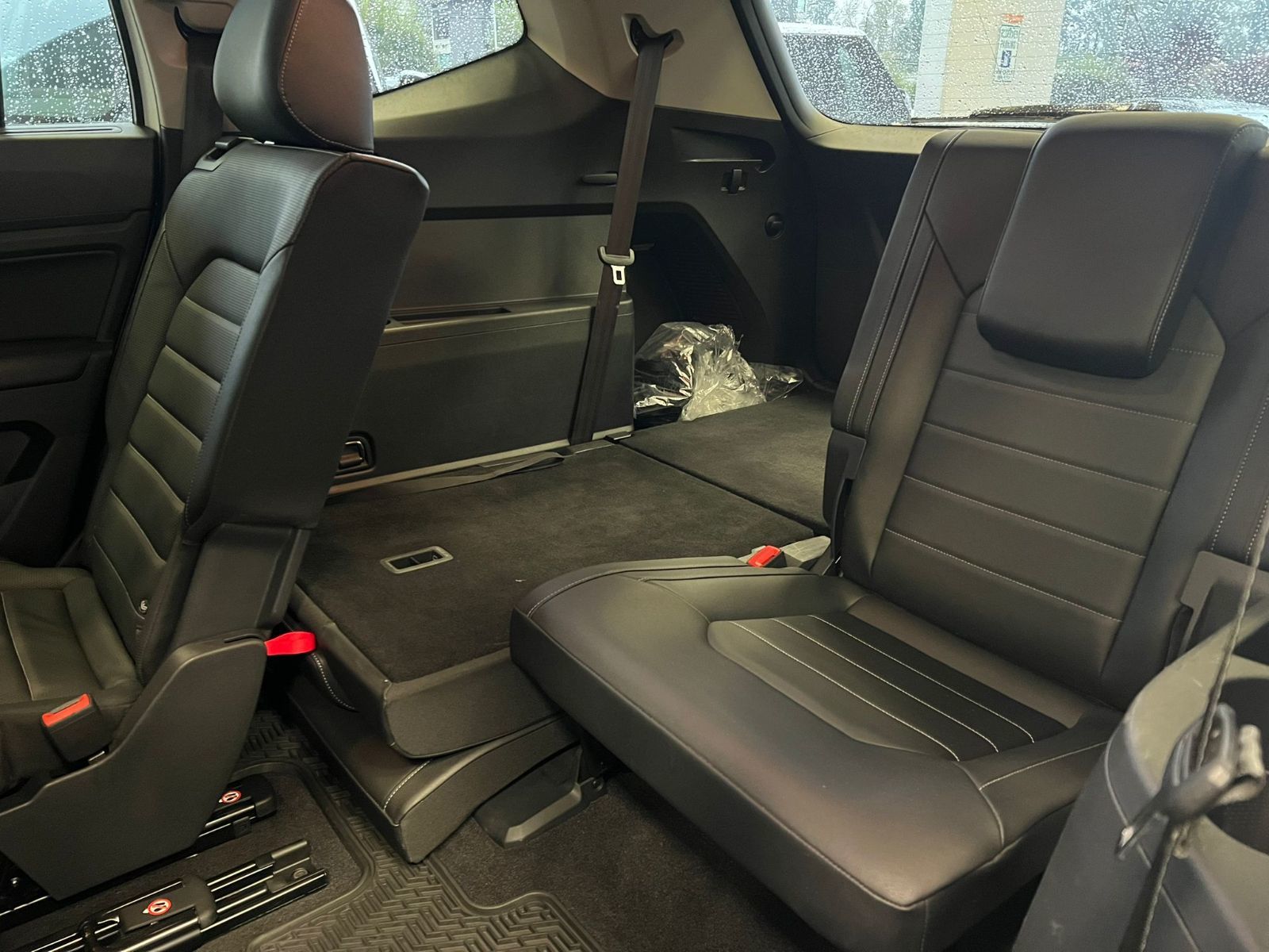 2019 Volkswagen Atlas Highline 3.6L 4MOTION | R Line Package | 3rd Row Just Arrived! Local Vehicle, Well Equipped