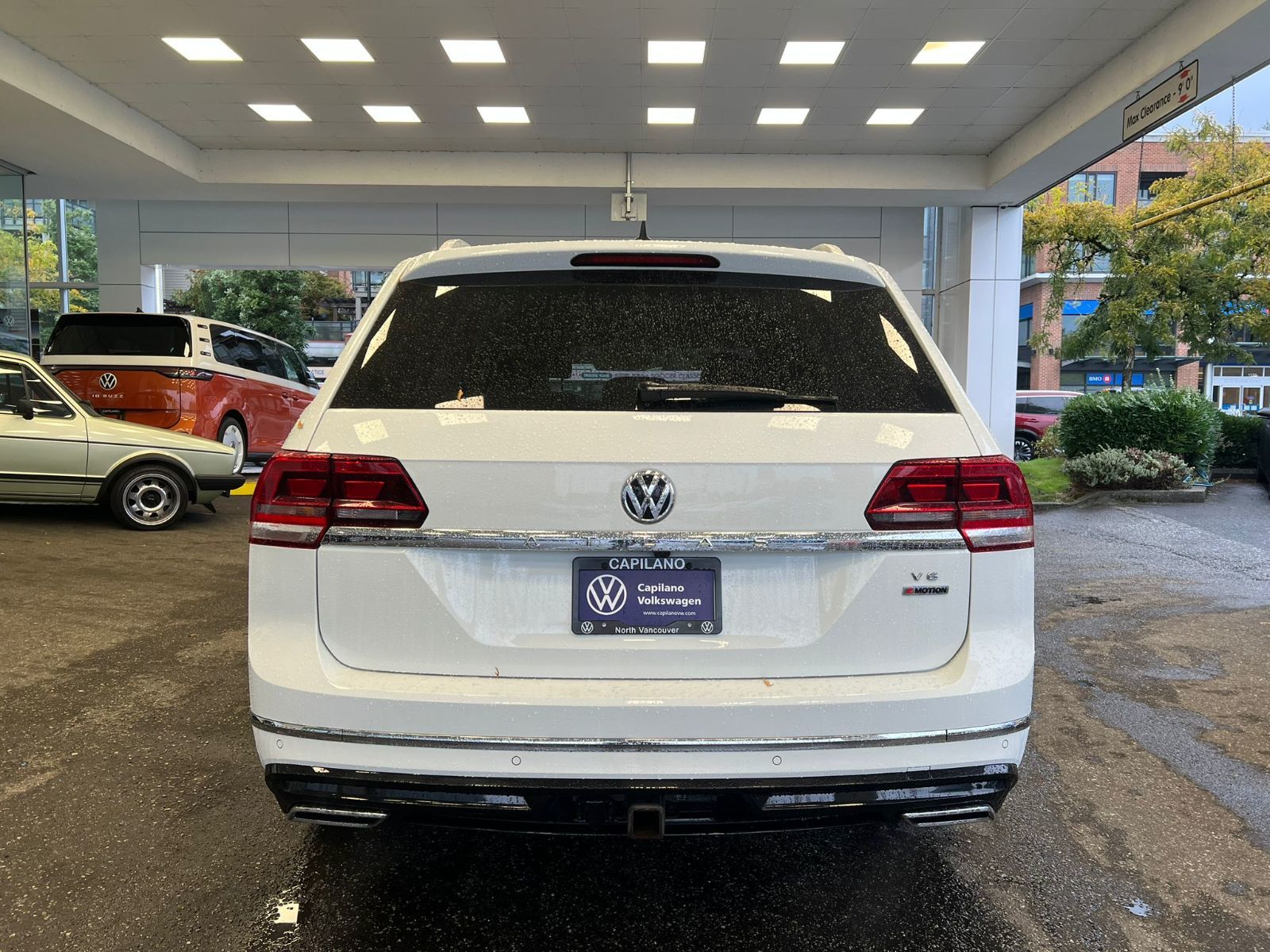2019 Volkswagen Atlas Highline 3.6L 4MOTION | R Line Package | 3rd Row Just Arrived! Local Vehicle, Well Equipped