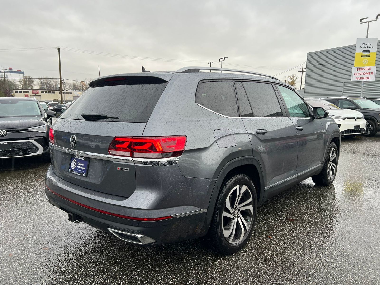 2022 Volkswagen Atlas Highline 3.6L 4MOTION | 3rd Row Seats Just Arrived! Local Vehicle, Well-Equipped