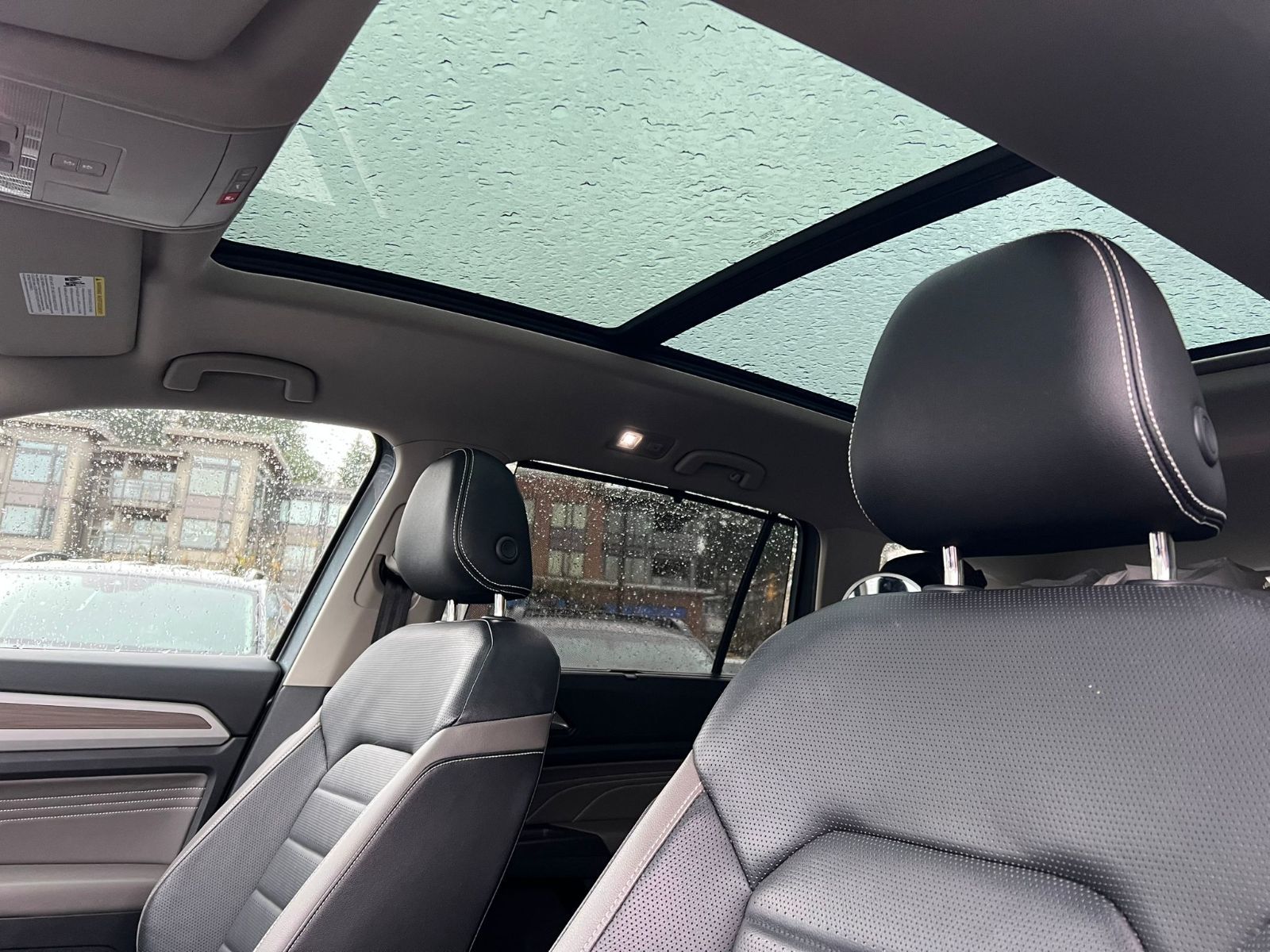 2022 Volkswagen Atlas Highline 3.6L 4MOTION | 3rd Row Seats Just Arrived! Local Vehicle, Well-Equipped