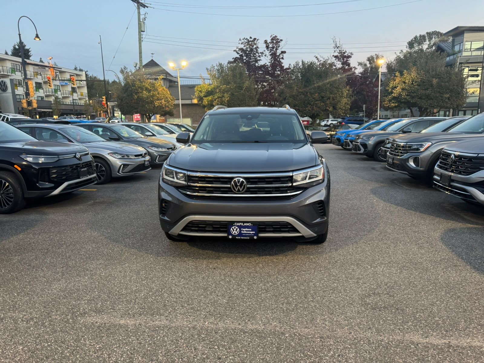 Photo 2022 Volkswagen Atlas Highline #2