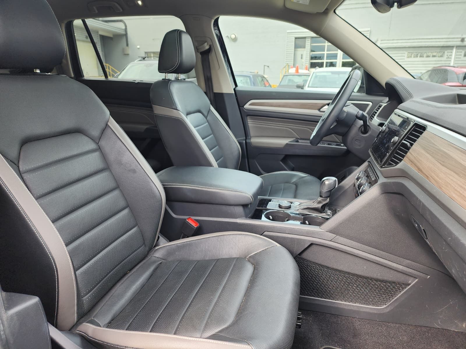 2023 Volkswagen Atlas Highline 3.6L 4MOTION | 3rd Row Seats Just Arrived! Local, No Accidents, Low KM
