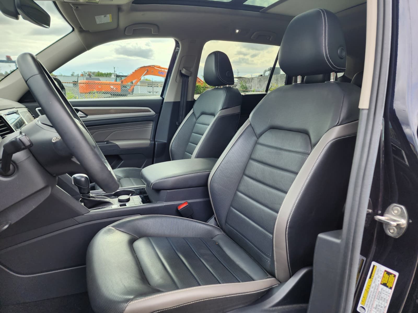 2023 Volkswagen Atlas Highline 3.6L 4MOTION | 3rd Row Seats Just Arrived! Local, No Accidents, Low KM