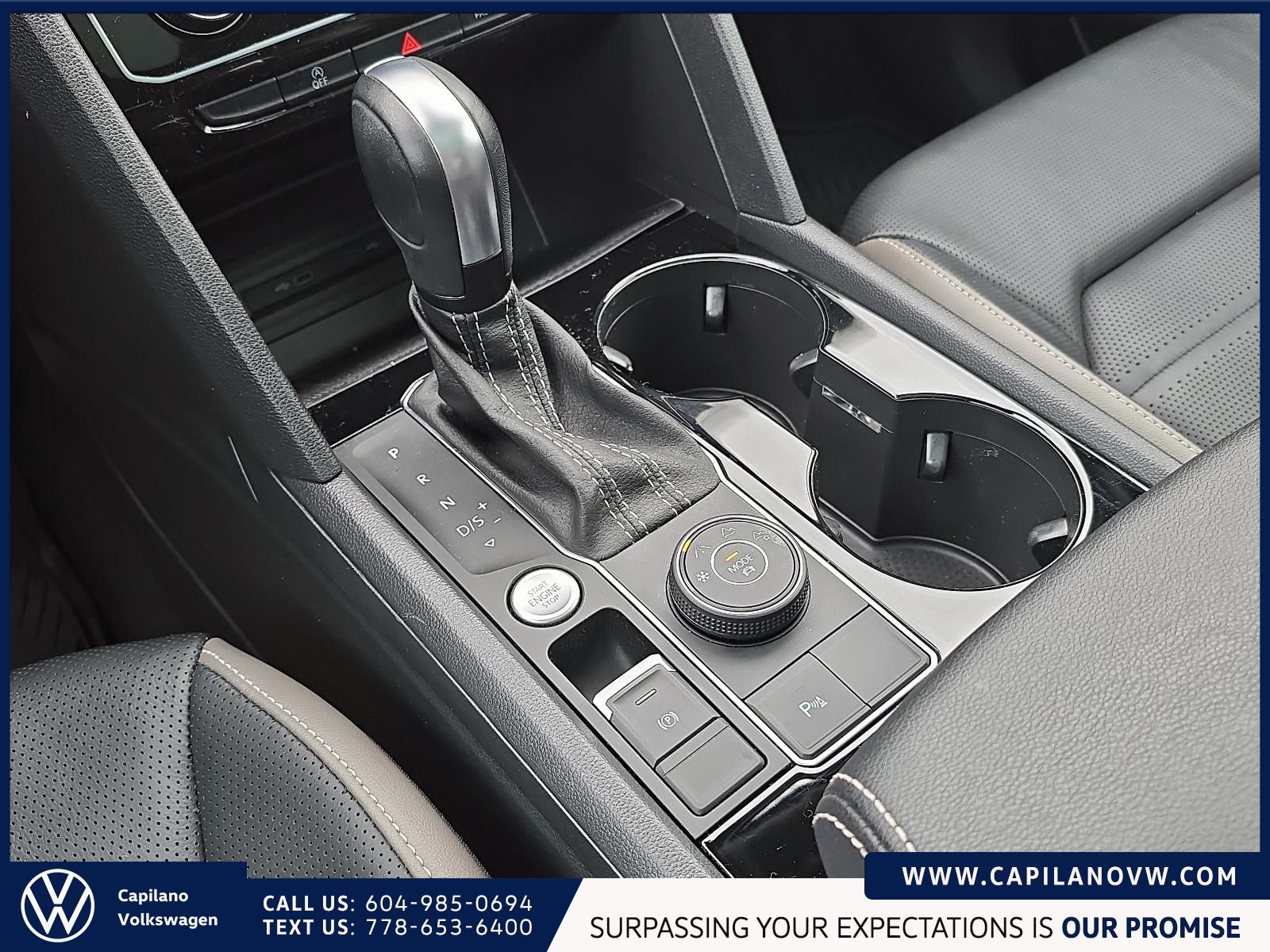 2023 Volkswagen Atlas Highline 3.6L 4MOTION | R Line & Captain's Chairs Just Arrived! Local Vehicle, Well-Equipped