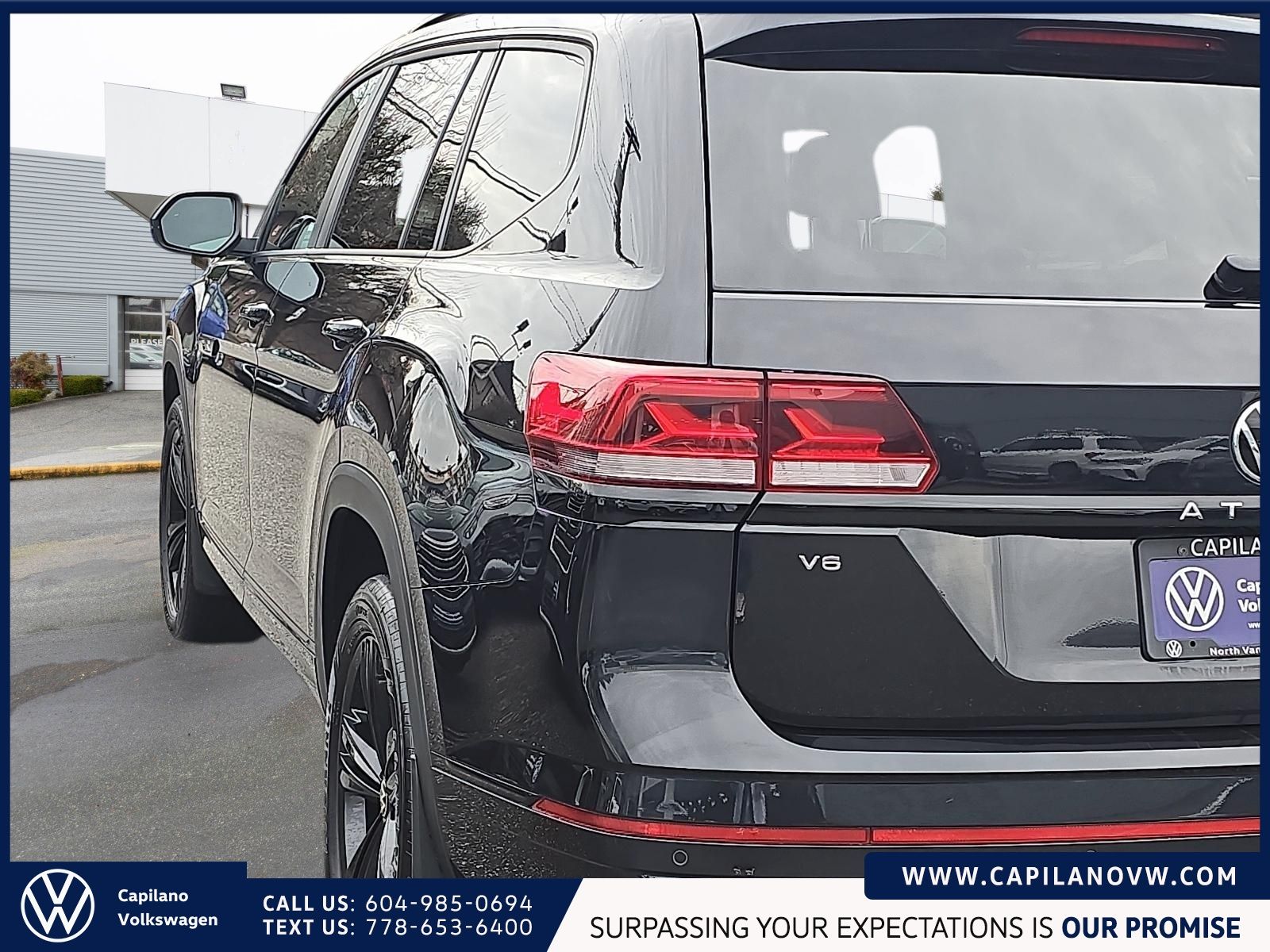 2023 Volkswagen Atlas Highline 3.6L 4MOTION | R Line & Captain's Chairs Just Arrived! Local Vehicle, Well-Equipped