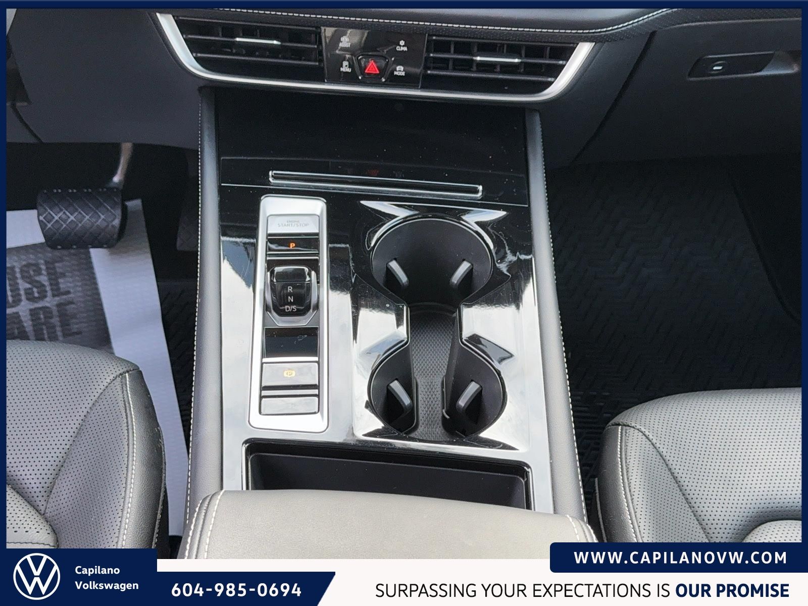 2024 Volkswagen Atlas Highline Captain's Chairs Package | Black Wheels Package