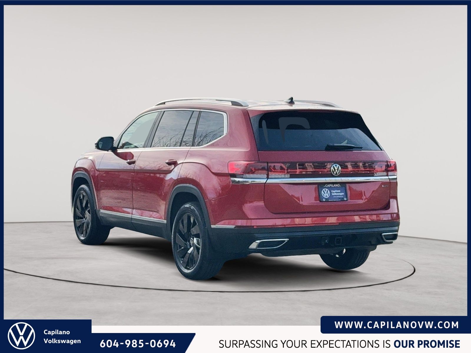 2024 Volkswagen Atlas Highline Captain's Chairs Package | Black Wheels Package