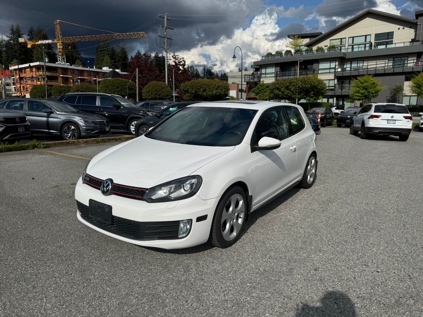 2010 Volkswagen Golf GTI 3-DOOR 2.0T 6-SPEED AUTOMATIC Just Arrived! Luxury Leather Package + Technology Package