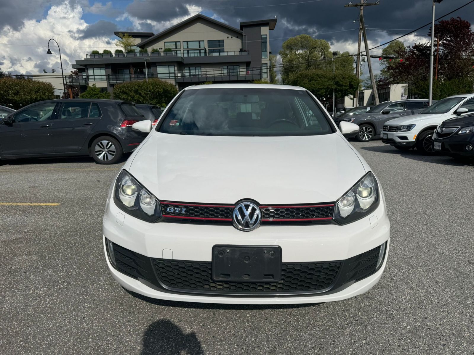 2010 Volkswagen Golf GTI 3-DOOR 2.0T 6-SPEED AUTOMATIC Just Arrived! Luxury Leather Package + Technology Package