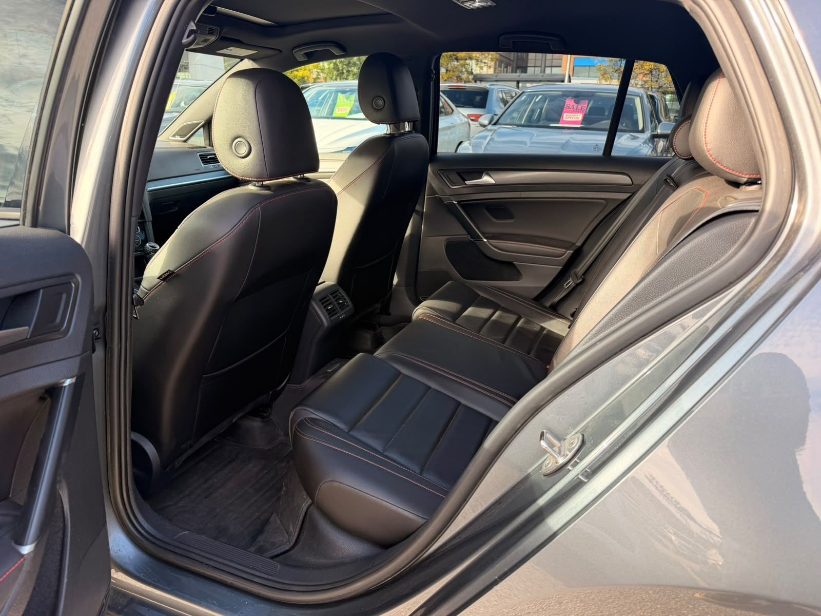 Photo 2020 Volkswagen Golf GTI Autobahn | Leather Package #8