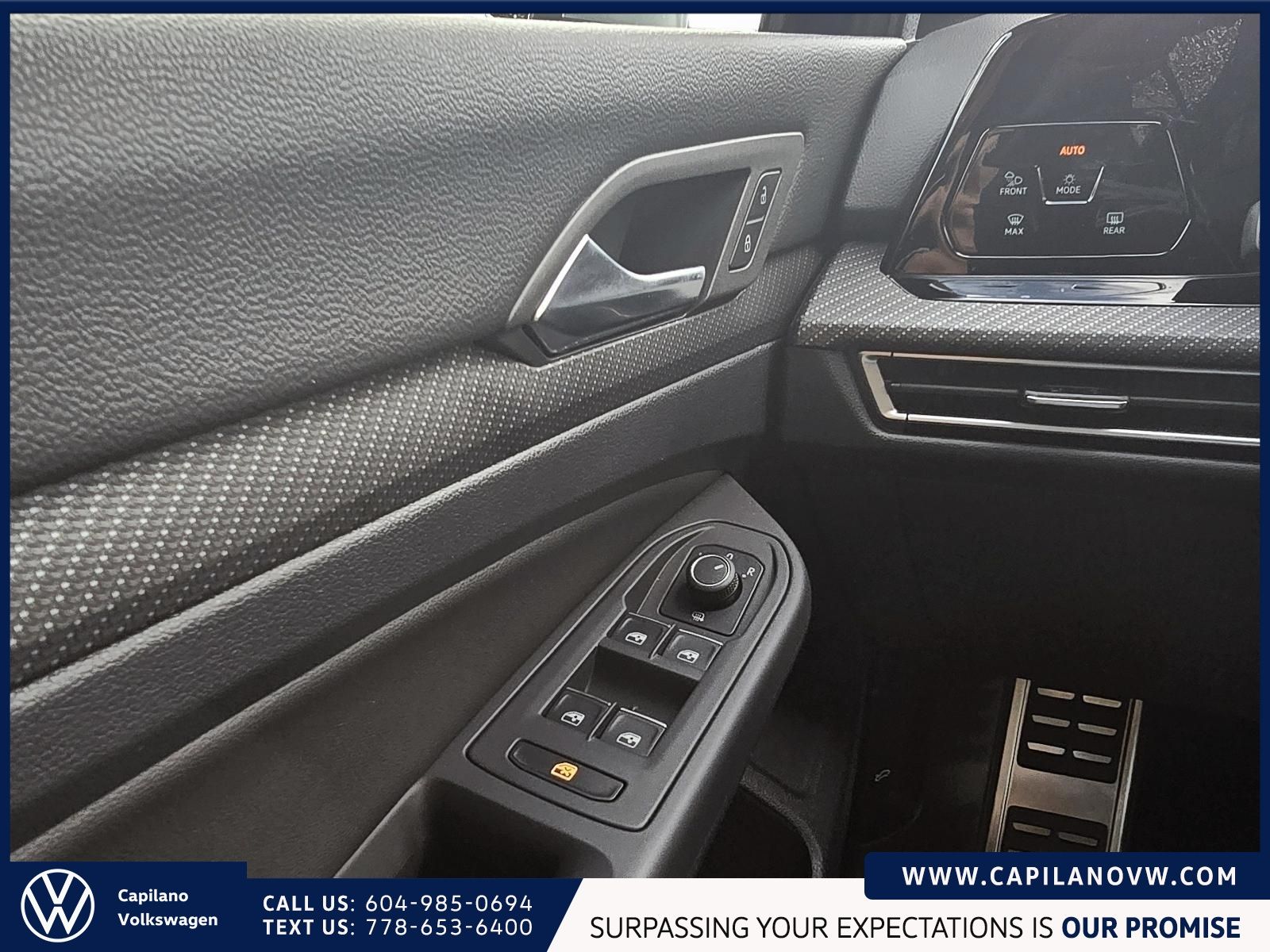 2022 Volkswagen Golf R DSG/Automatic | Panoramic Sunroof Just Arrived! Local Vehicle, Well-Maintained, Low KM