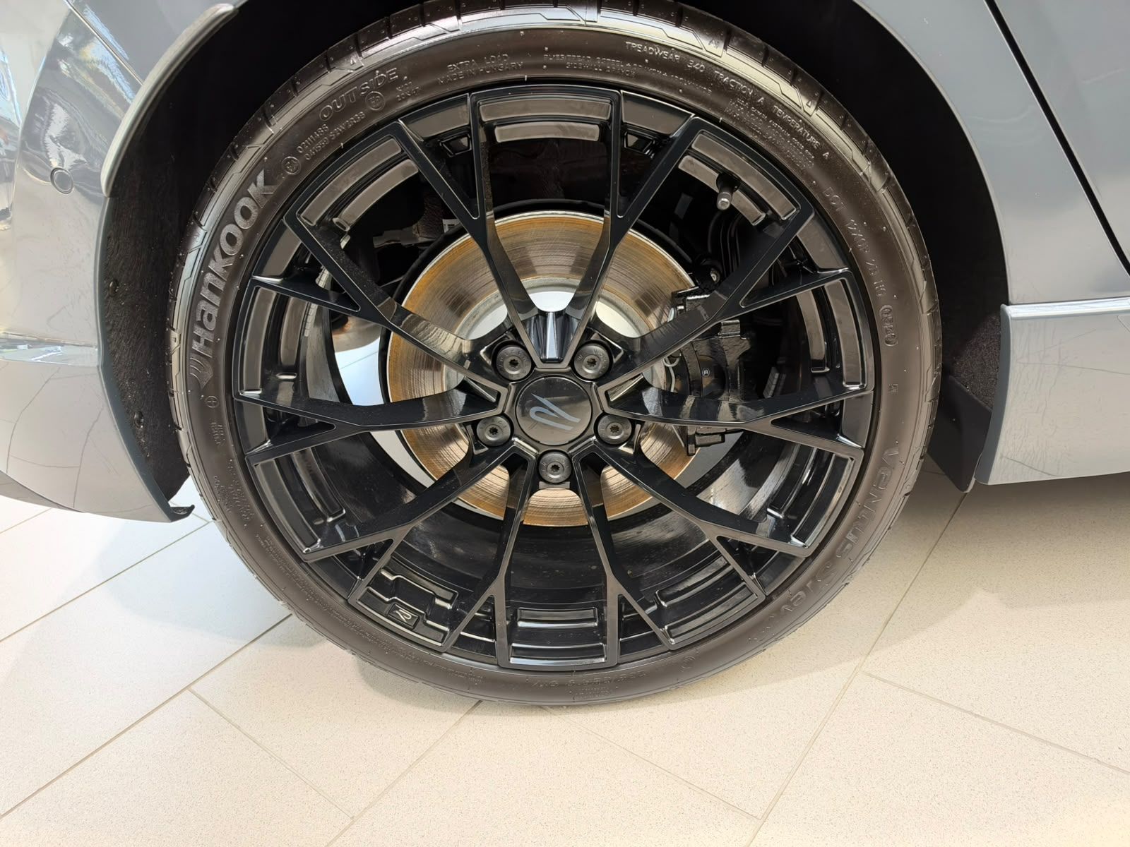 Photo 2026 Volkswagen Golf R R Black Edition 4MOTION #6