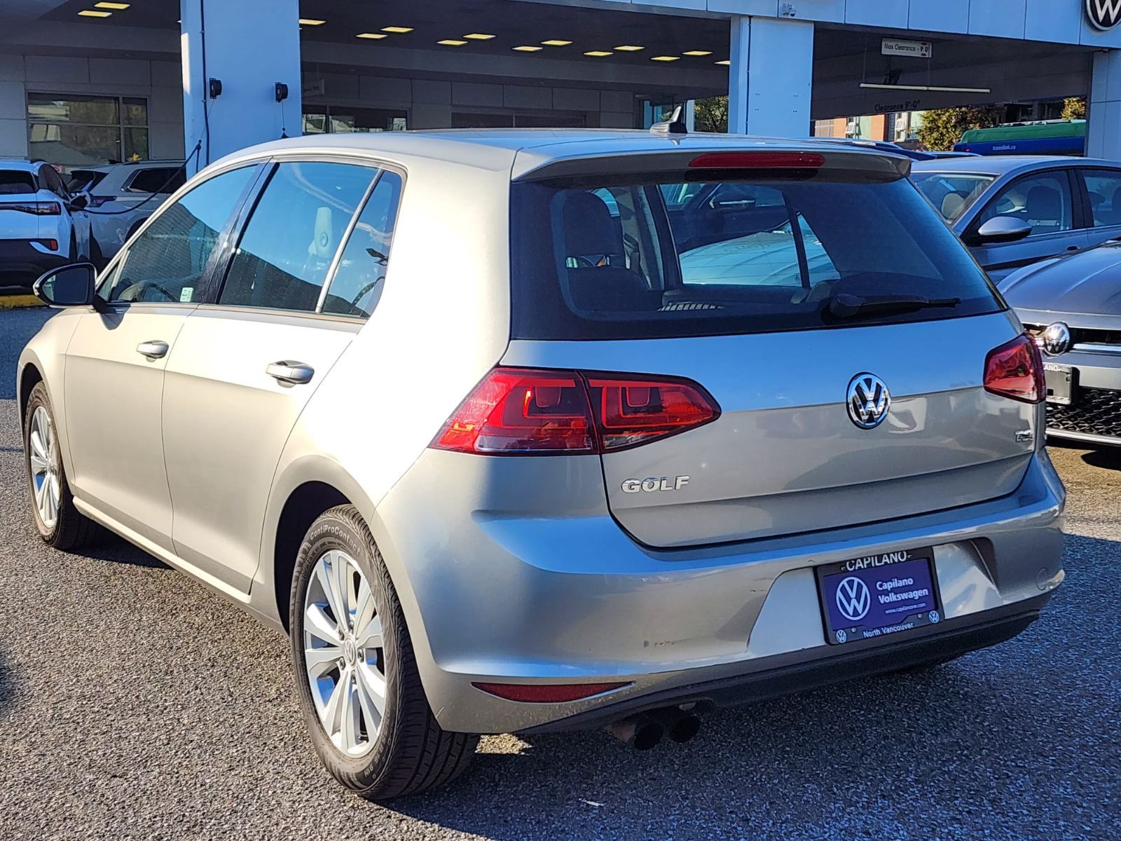 Photo 2016 Volkswagen Golf 1.8 TSI 5-Door Automatic | Convenience Package #4