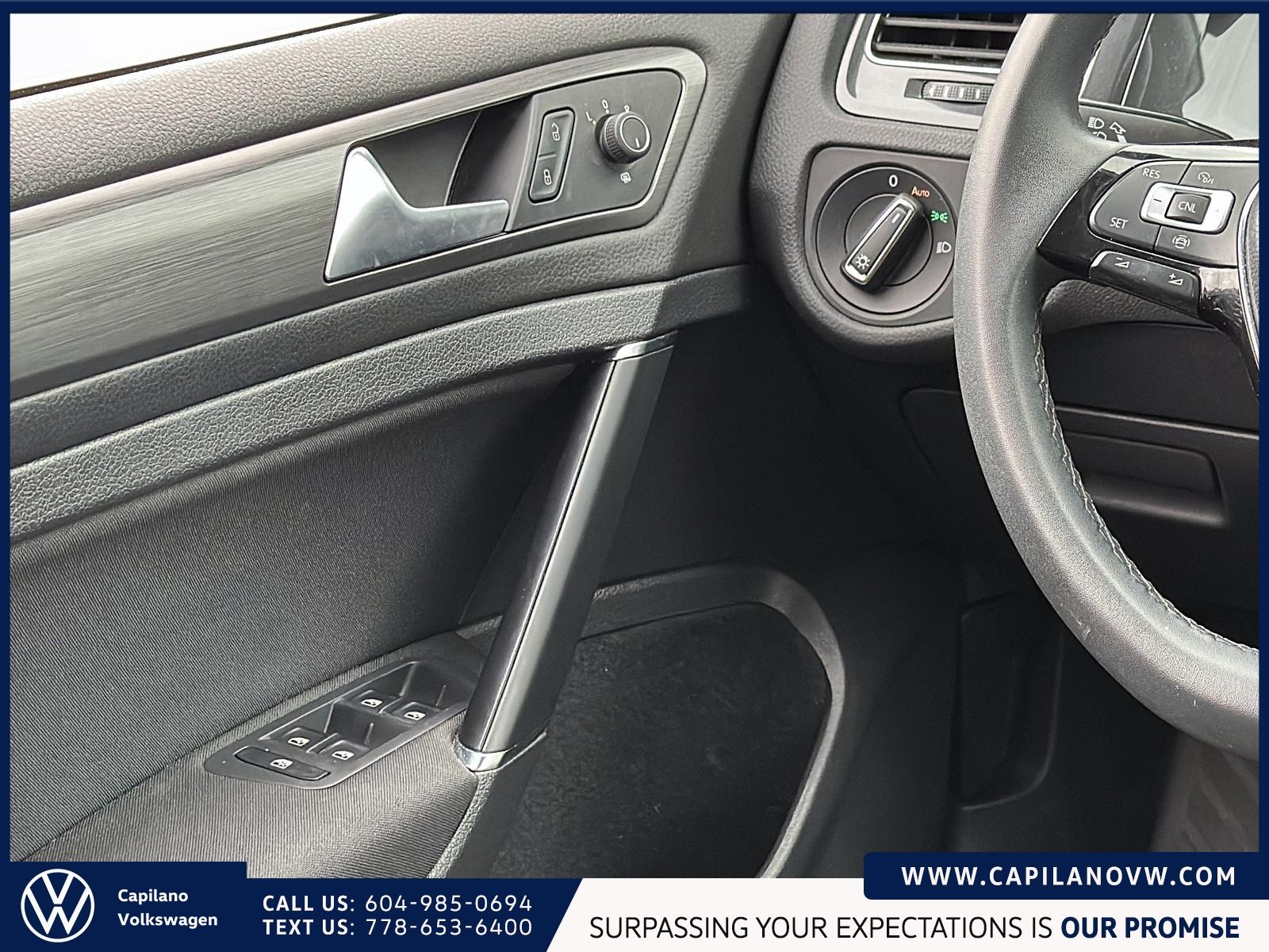 2021 Volkswagen Golf Comfortline 8-spd Automatic Just Arrived! Local, One Owner, Super Low KM!