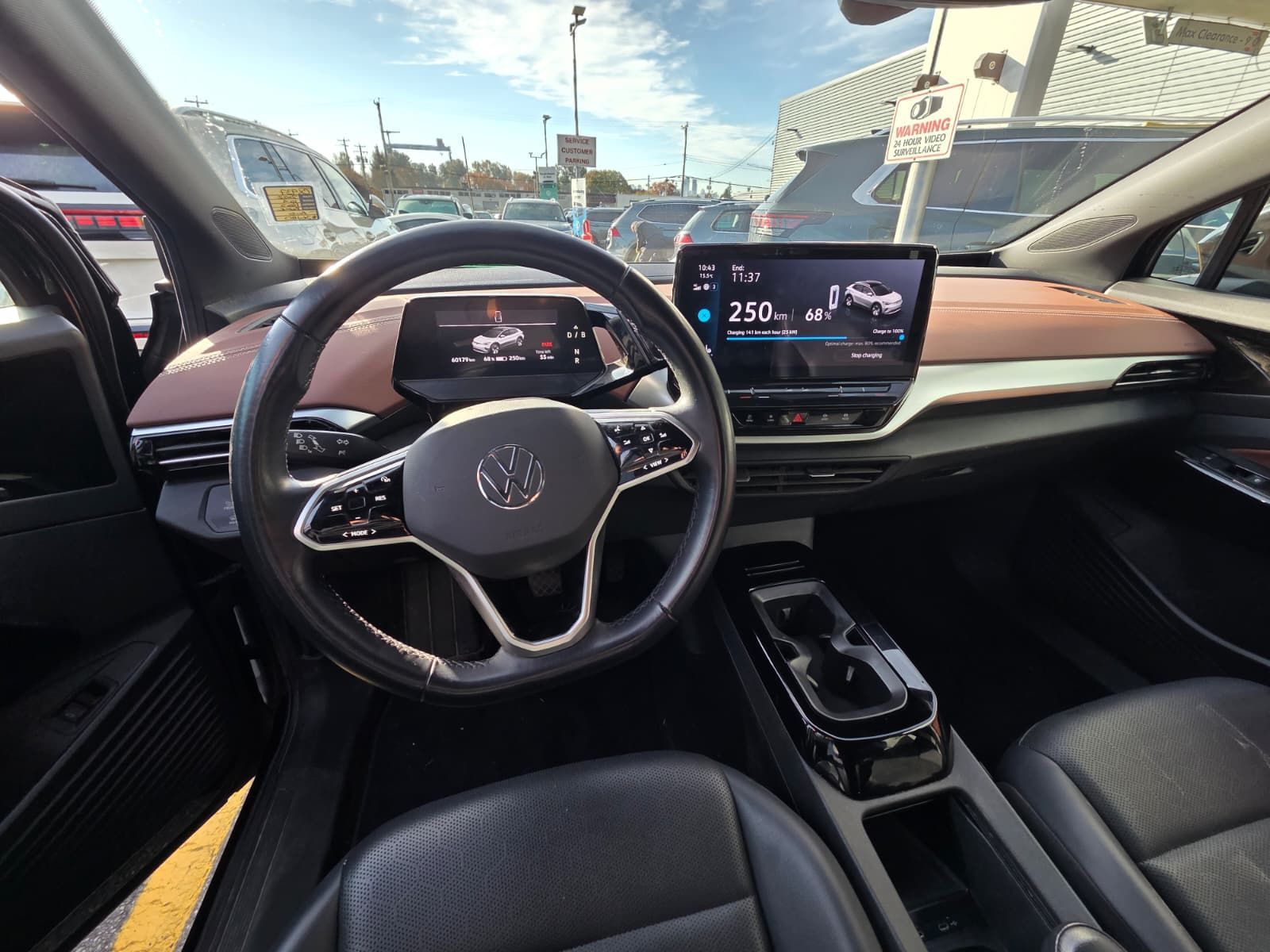 Photo 2022 Volkswagen ID.4 Pro AWD | Statement Package & Panoramic Roof #8