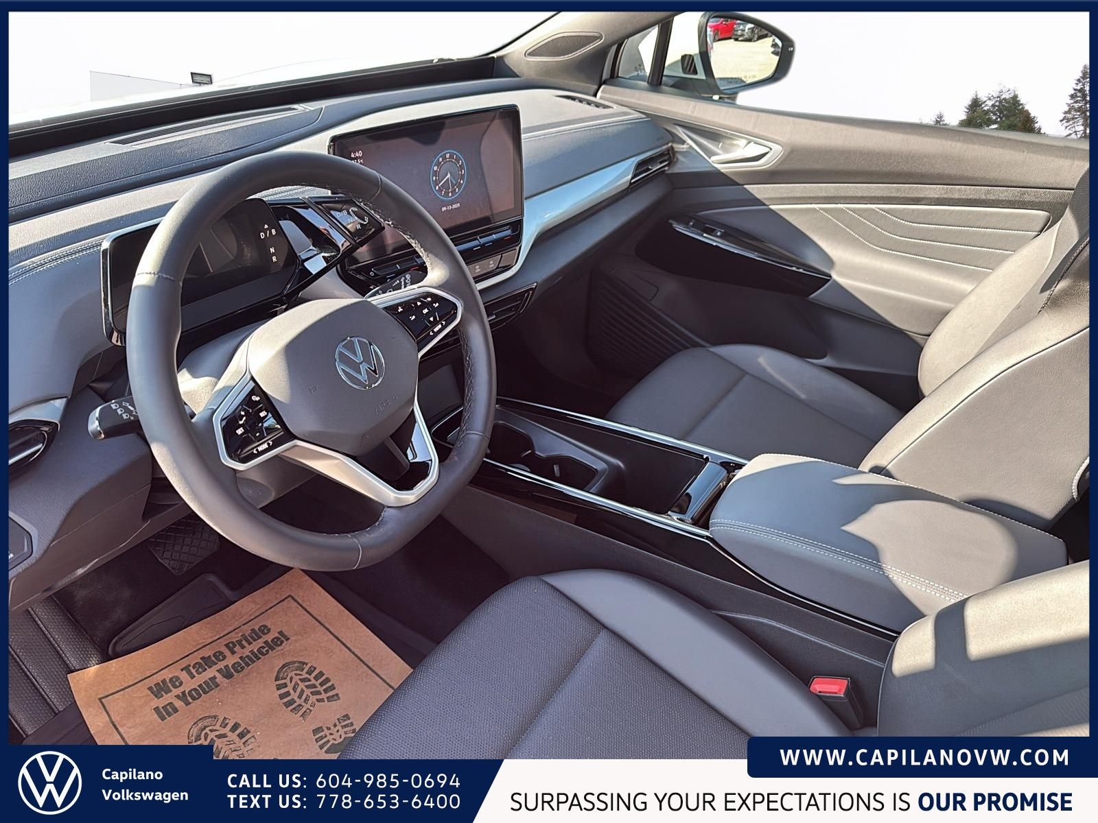 2023 Volkswagen ID.4 Pro AWD | Statement Package Just Arrived! Local, One Owner, Very Well-Equipped