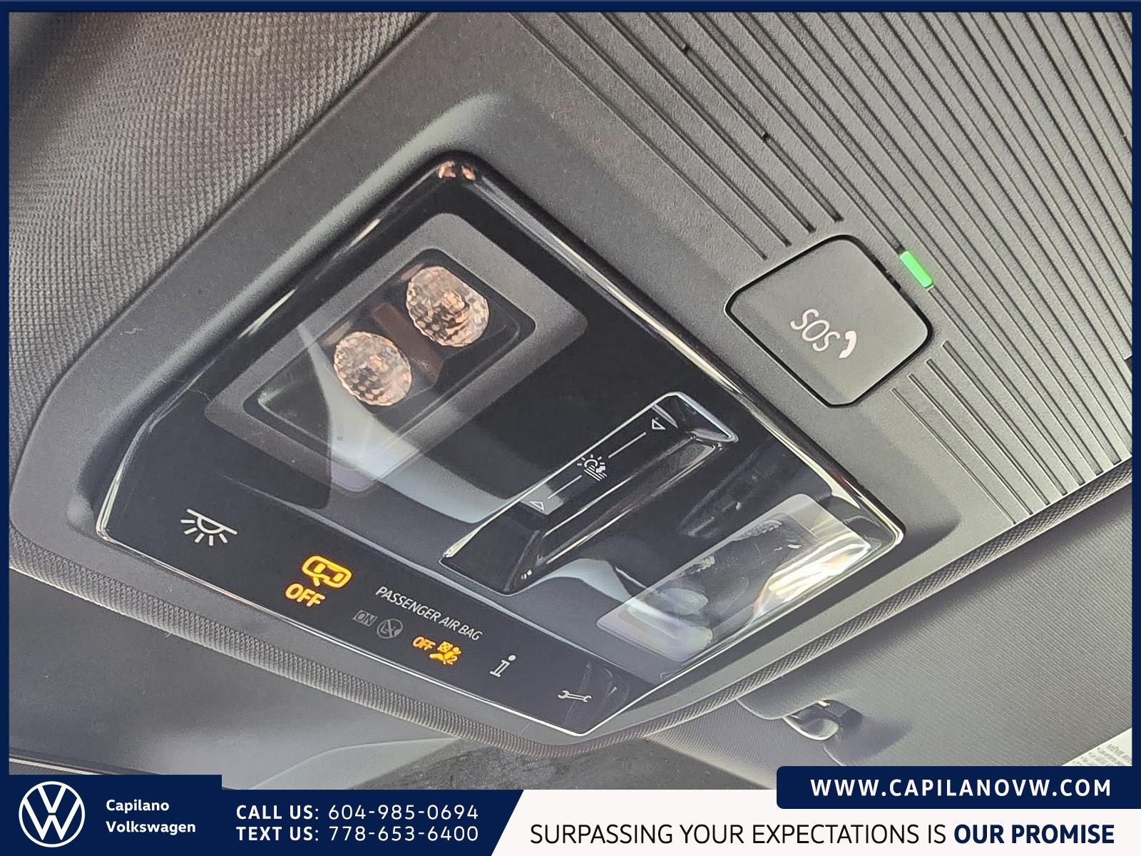 2023 Volkswagen ID.4 Pro AWD | Panoramic Sunroof & Electra Wheels Pckg X-Demo Special!