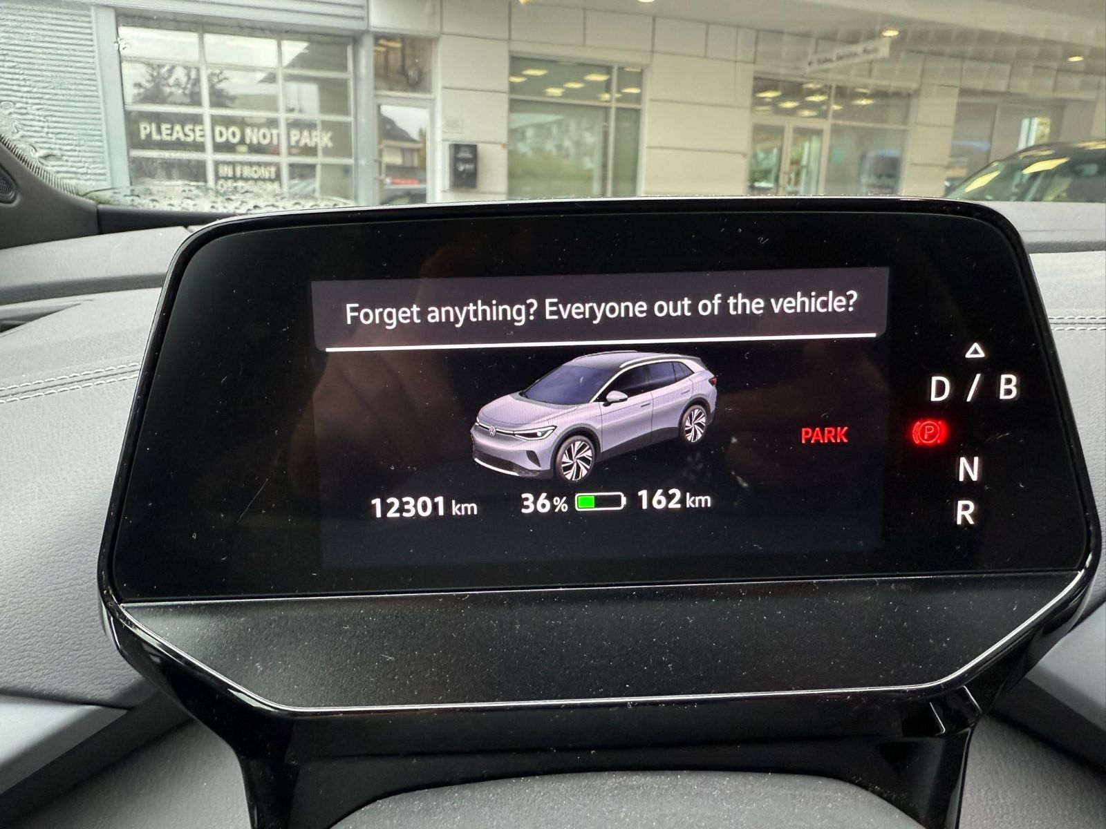 2024 Volkswagen ID.4 Pro AWD | Heat Pump & Panoramic Sunroof Just Arrived! Local, One Owner, No Accidents