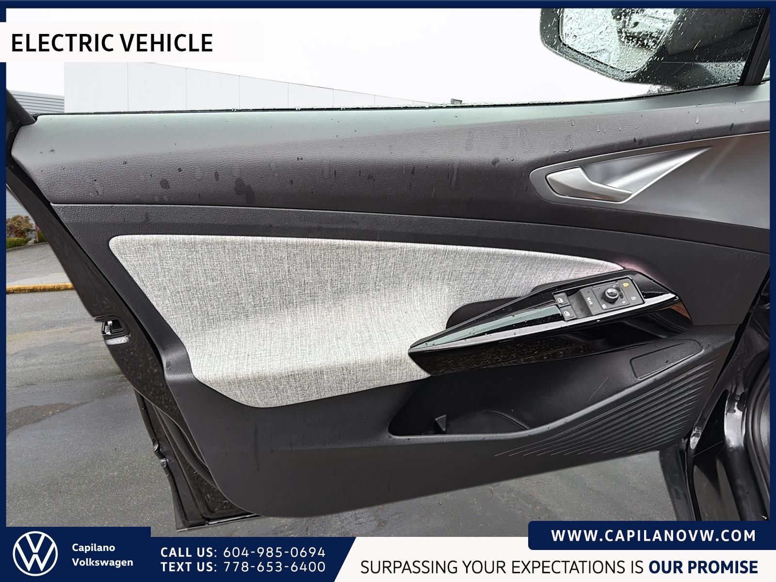 2024 Volkswagen ID.4 Pro AWD | Panoramic Sunroof & Heat Pump Just Arrived! Local Vehicle, One Owner, No Accidents