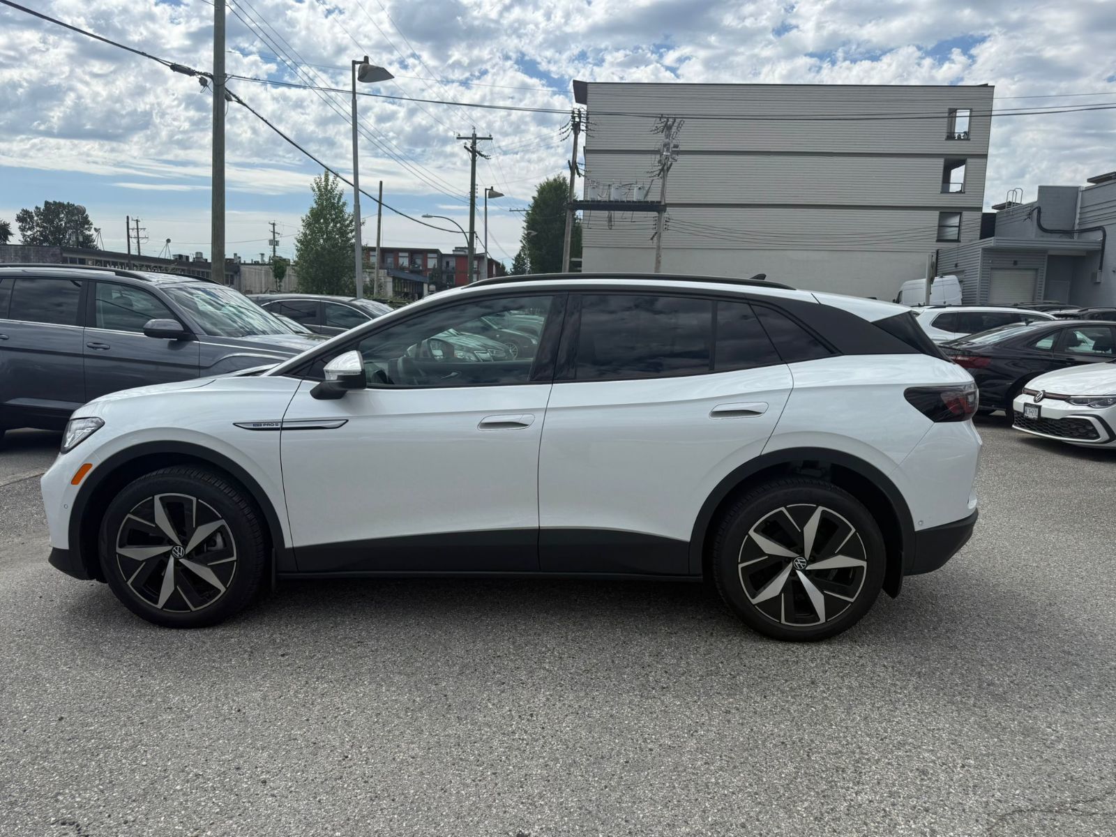 2025 Volkswagen ID.4 Pro S AWD Demo Special!