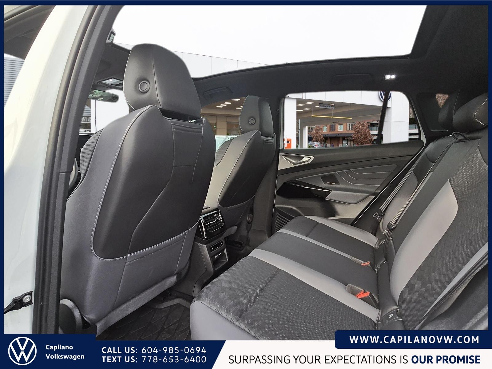 2025 Volkswagen ID.4 Pro S AWD | Heat Pump & Panoramic Sunroof Just Arrived! Local Vehicle, One Owner, No Accidents