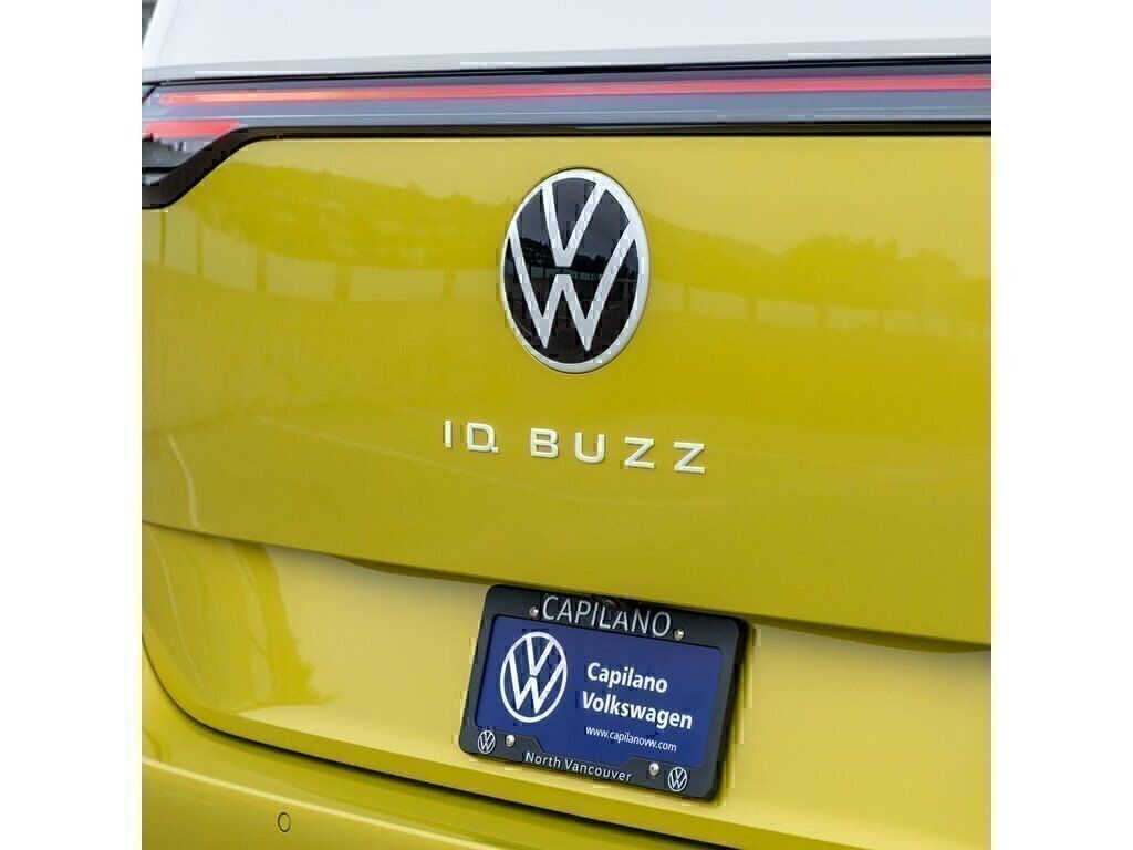 2025 Volkswagen ID. Buzz 1st Edition 4MOTION Lease at 2.99% for 48 Months!