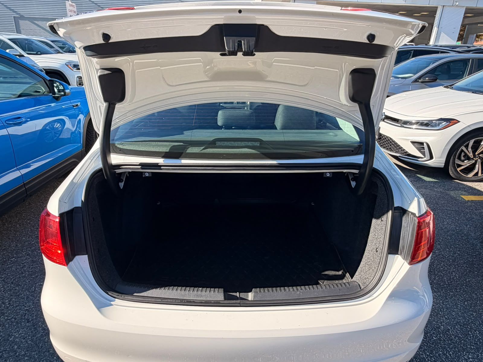 Photo 2013 Volkswagen Jetta Sedan Comfortline #6