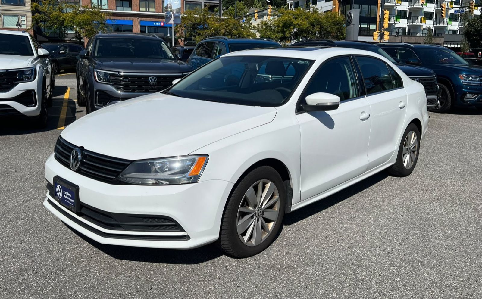 Photo 2016 Volkswagen Jetta Sedan Trendline+ | Connectivity & Appearance Package #1
