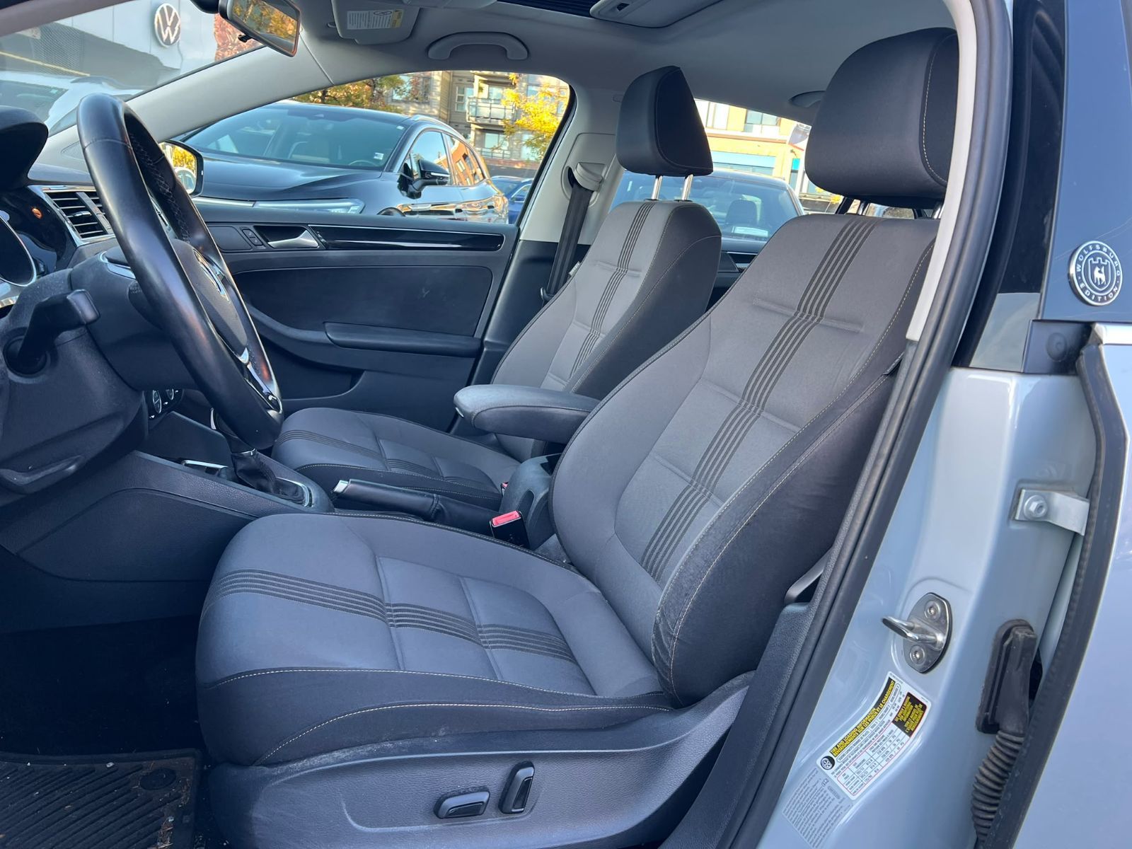 Photo 2017 Volkswagen Jetta Sedan Wolfsburg Edition #8