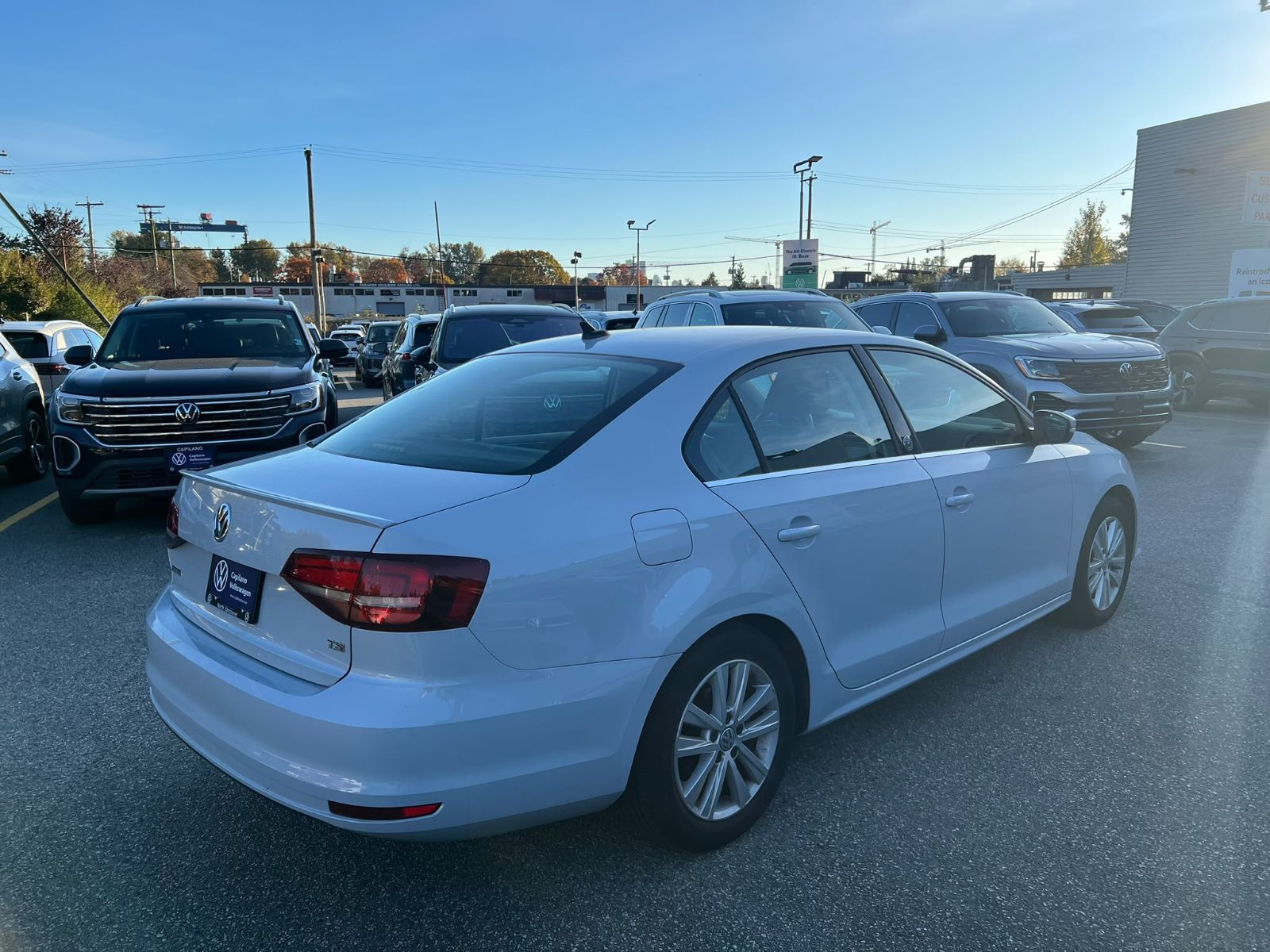 Photo 2017 Volkswagen Jetta Sedan Wolfsburg Edition #3
