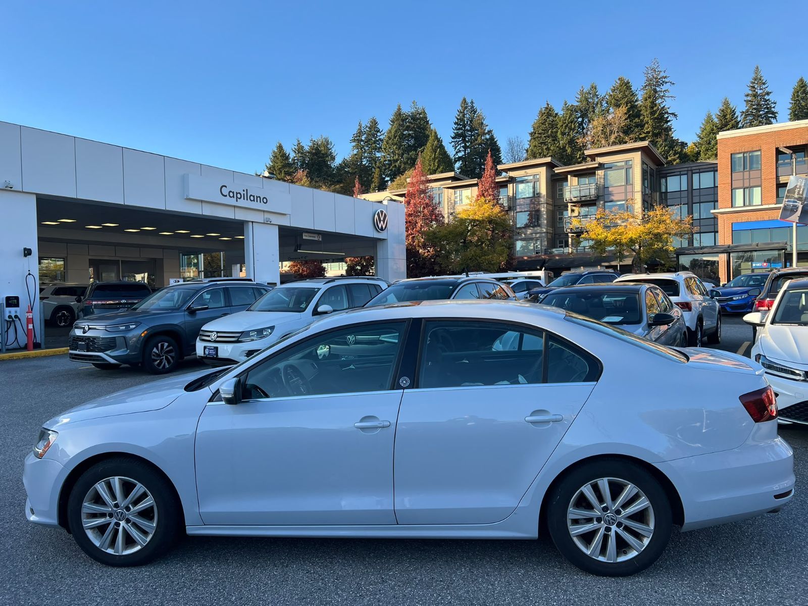Photo 2017 Volkswagen Jetta Sedan Wolfsburg Edition #6