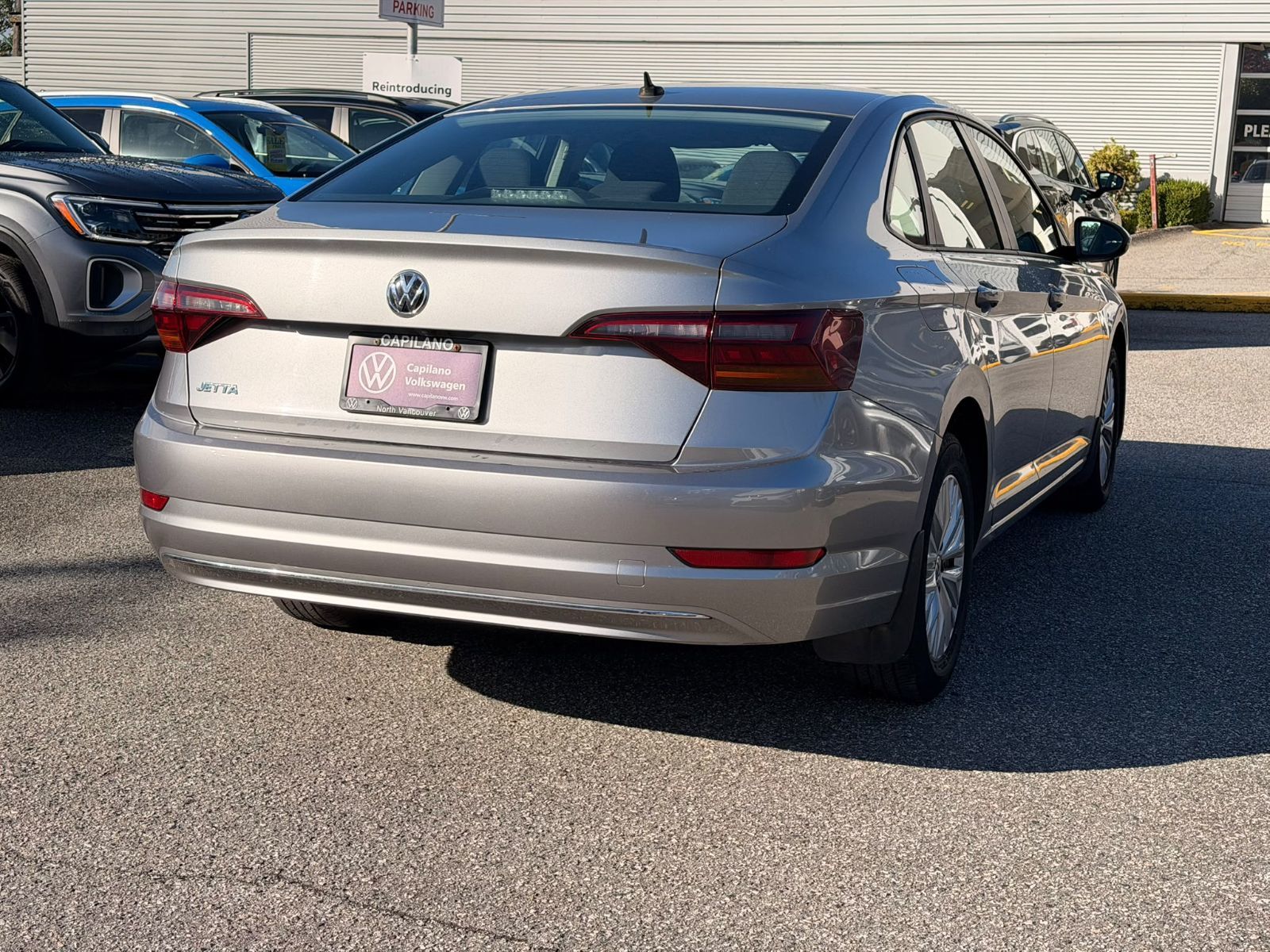 Photo 2019 Volkswagen Jetta Comfortline #4