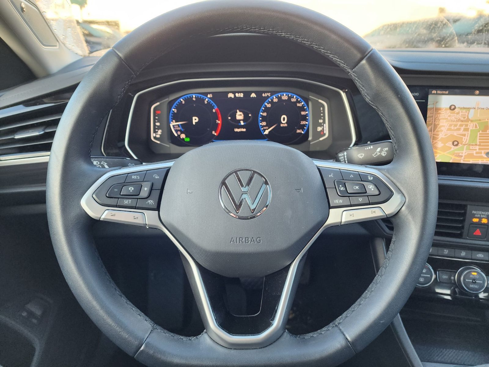 Photo 2024 Volkswagen Jetta Highline 1.5 T 8Sp at w/Tip #5