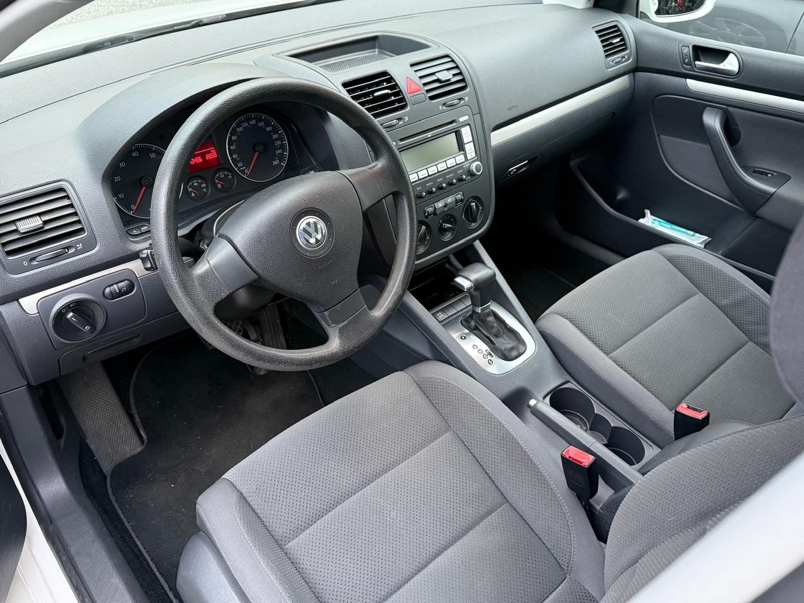 2008 Volkswagen Rabbit 2.5L Automatic 5-Door Heated Front Seats | Sunroof | Local Vehicle